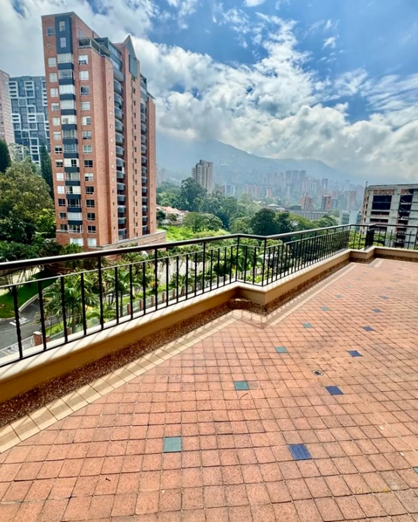 130 MTS + 28 DE TERRAZA, SECTOR HOTEL INTERCONTINENTAL · foto 2