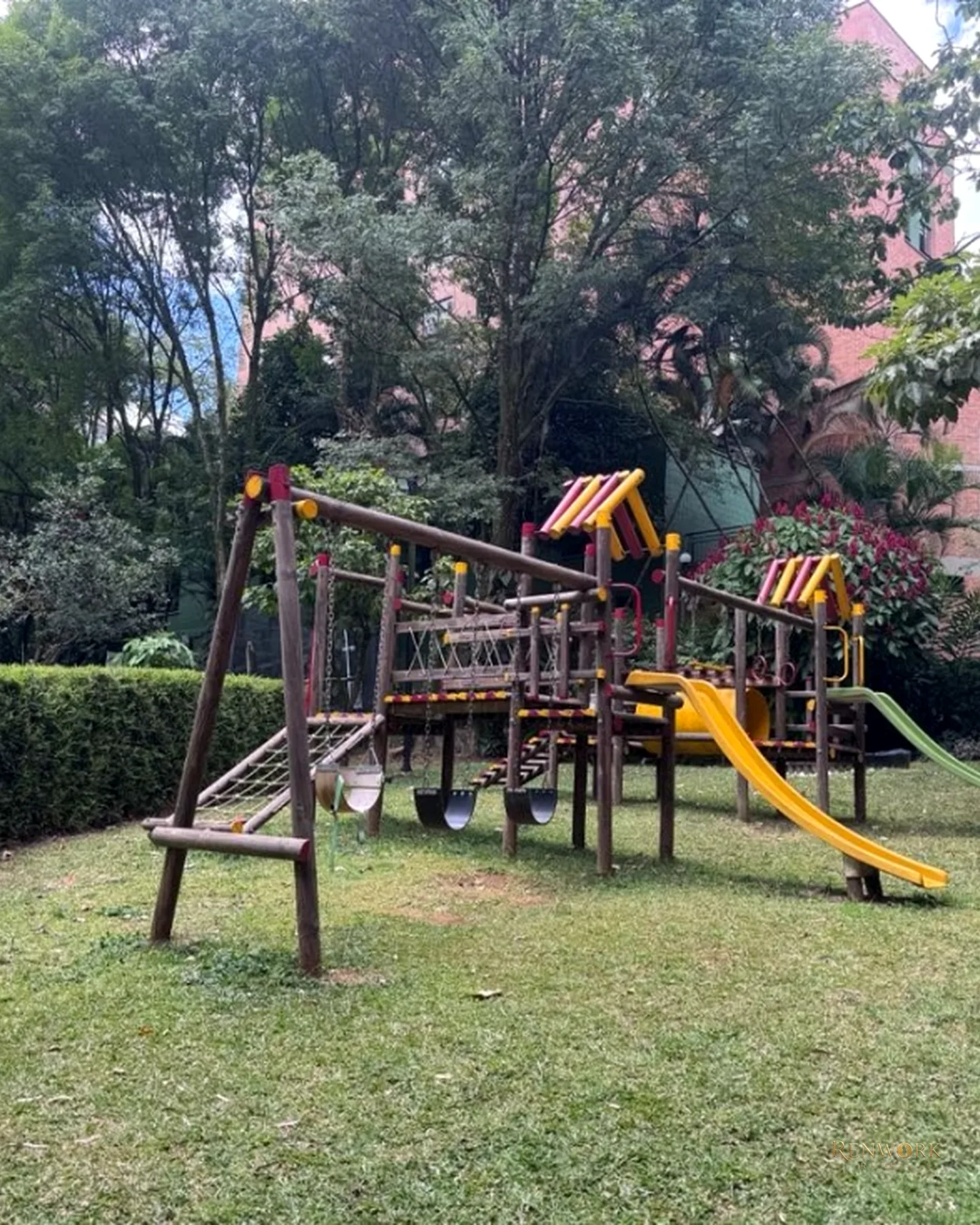 147 MTR PARA REMODELAR COMPLETAMENTE, MUY SILENCIOSO, SECTOR CALLE 10 · foto 16