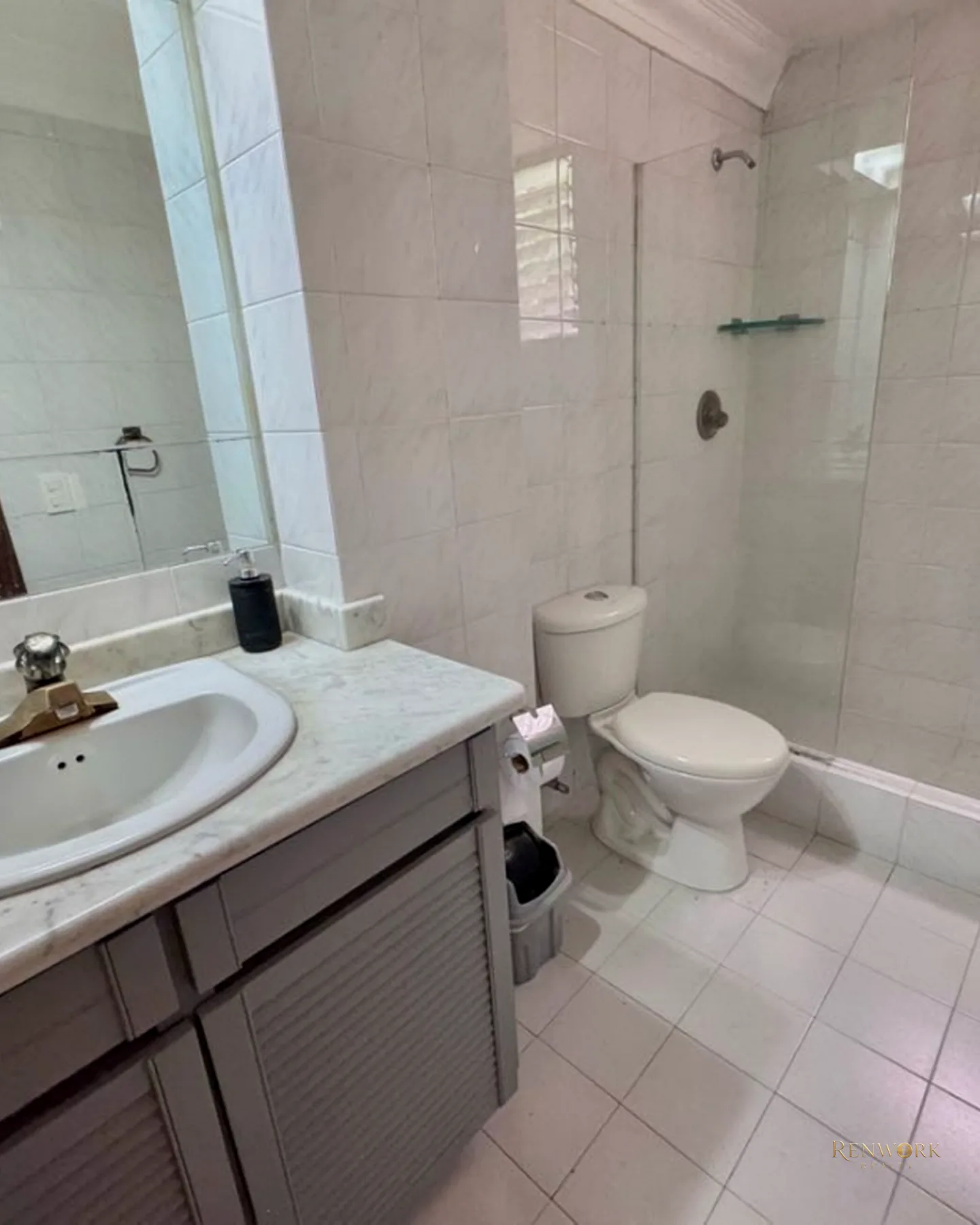 280 MTR CON SALIDA AL JARDÍN, 4 ALCOBAS CON BAÑO, 2 ESTUDIOS, SERVICIO · foto 14
