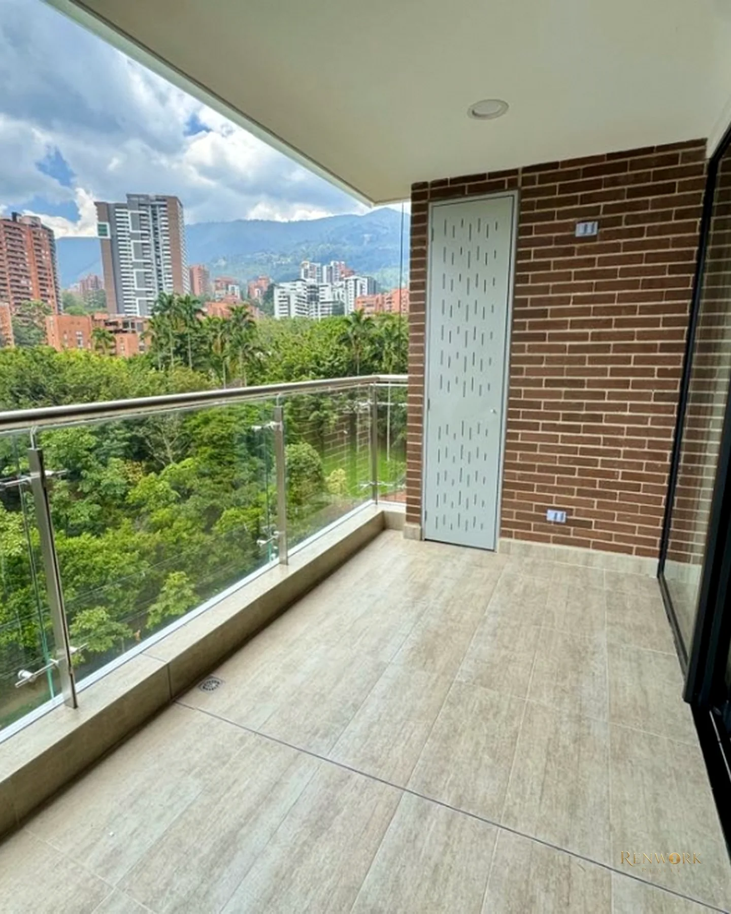 94 MTR NUEVO 2 ALCOBAS CON BAÑO Y VESTIER POBLADO SECTOR SAN MICHELL · foto 1