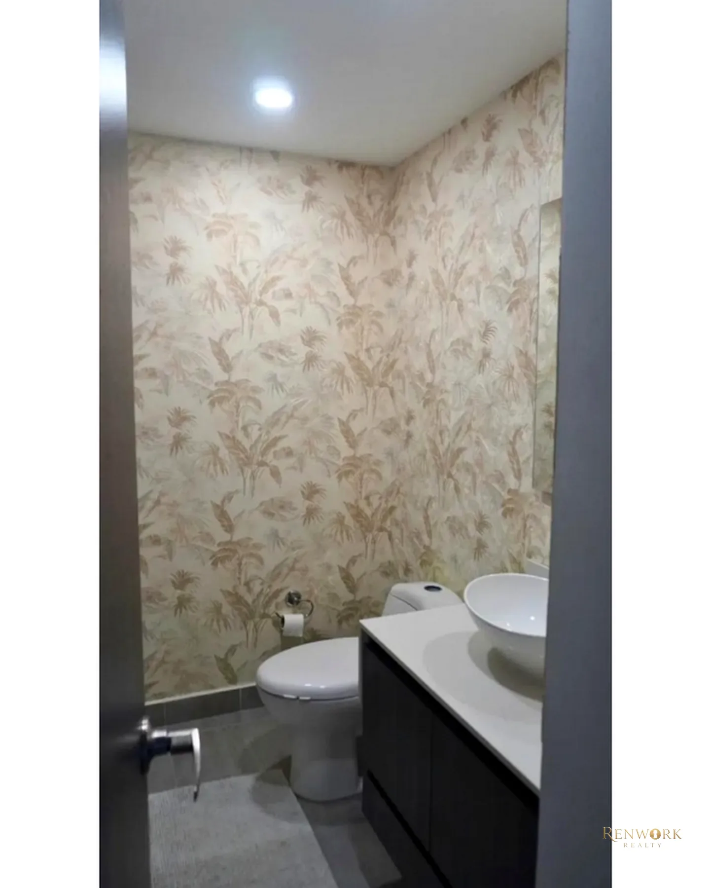 AMPLIO APARTAMENTO CIUDAD DEL RIO MEDELLIN · foto 19