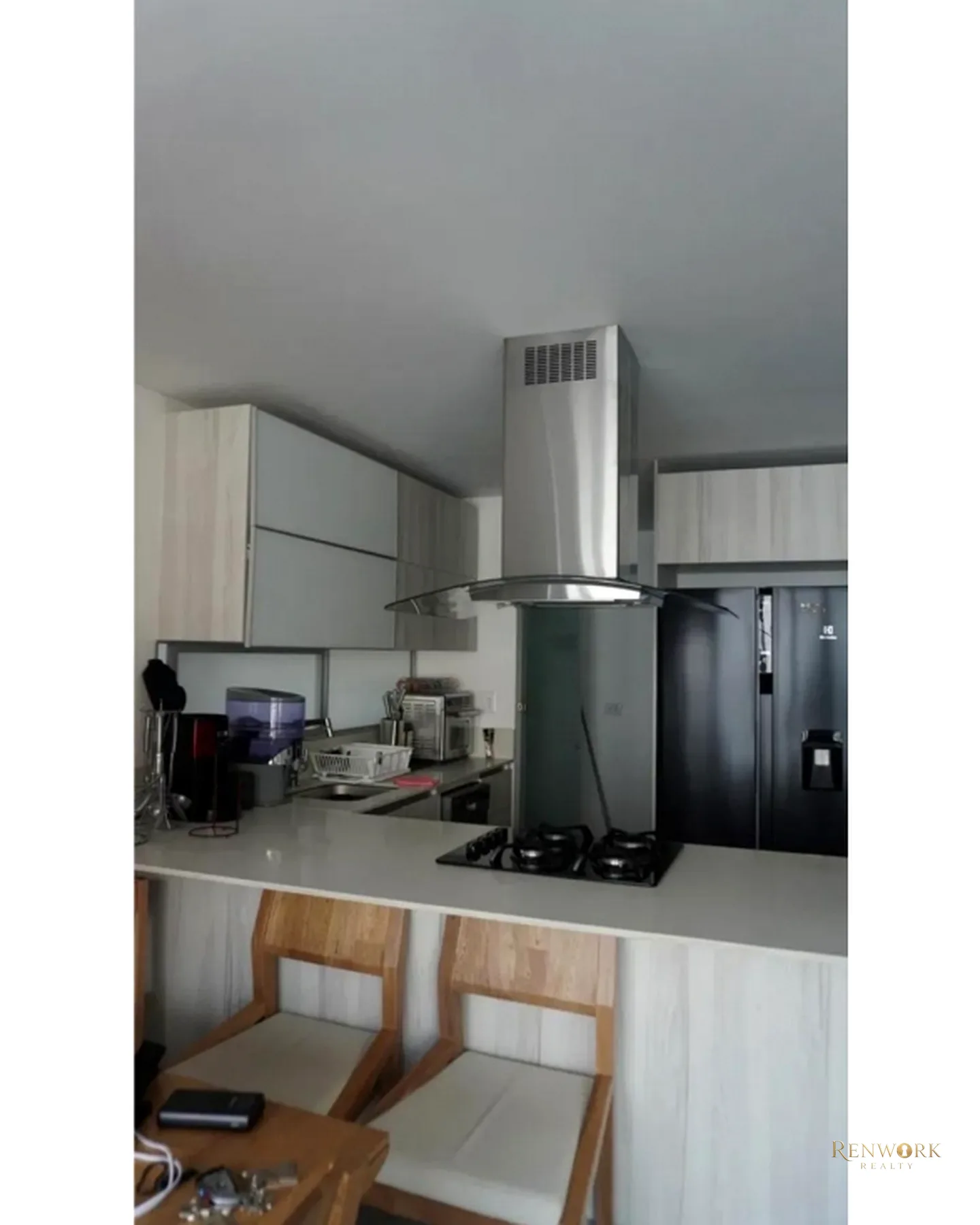 AMPLIO APARTAMENTO CIUDAD DEL RIO MEDELLIN · foto 3