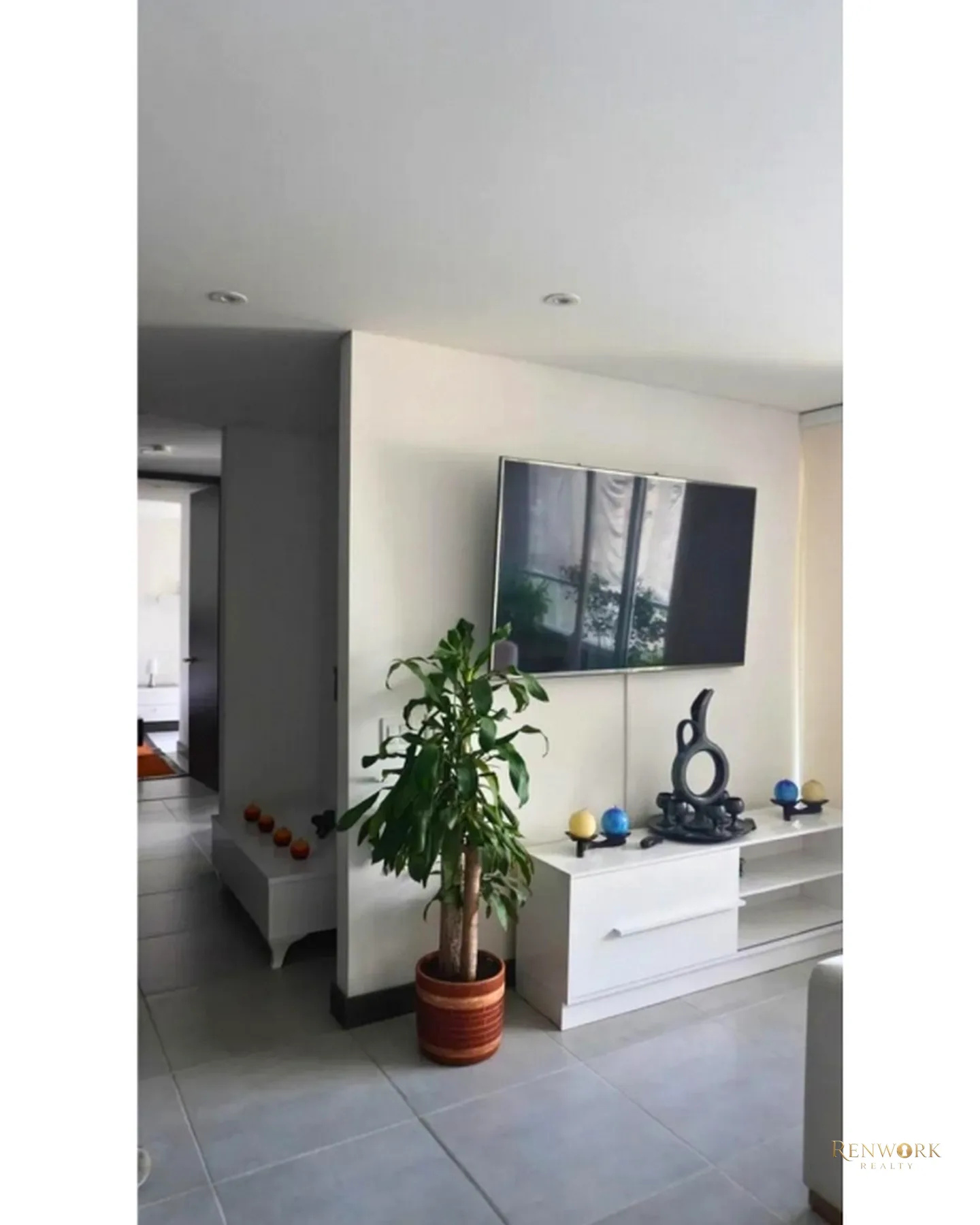 AMPLIO APARTAMENTO CIUDAD DEL RIO MEDELLIN · foto 4