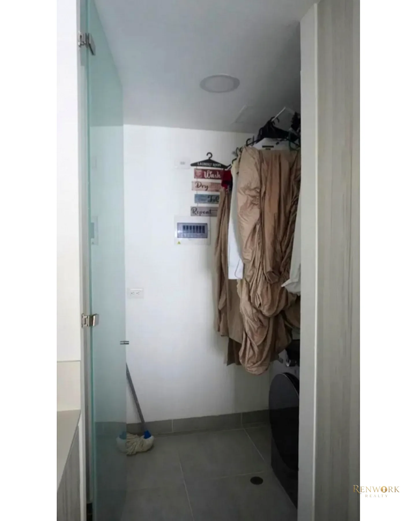 AMPLIO APARTAMENTO CIUDAD DEL RIO MEDELLIN · foto 14