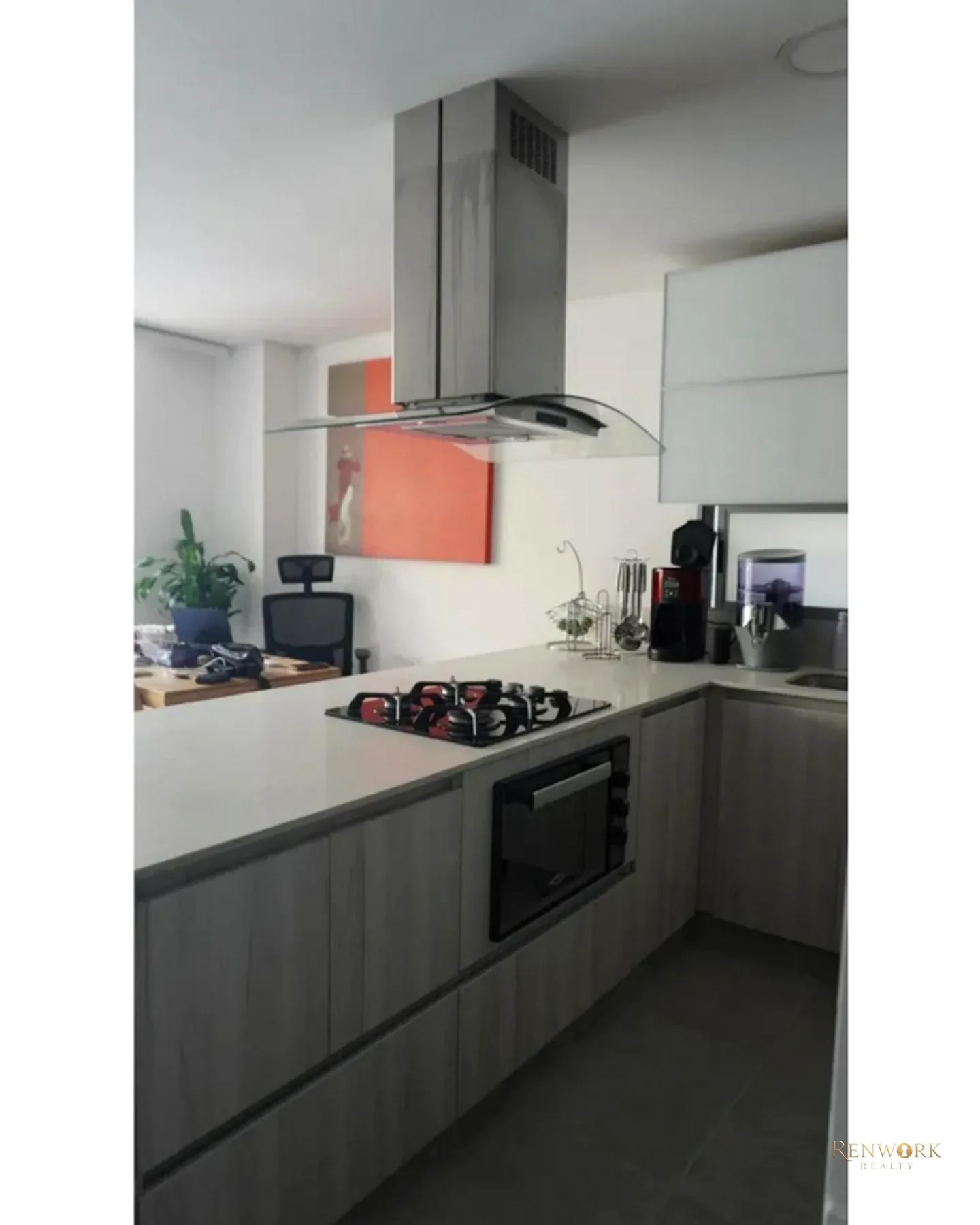 AMPLIO APARTAMENTO CIUDAD DEL RIO MEDELLIN · foto 2