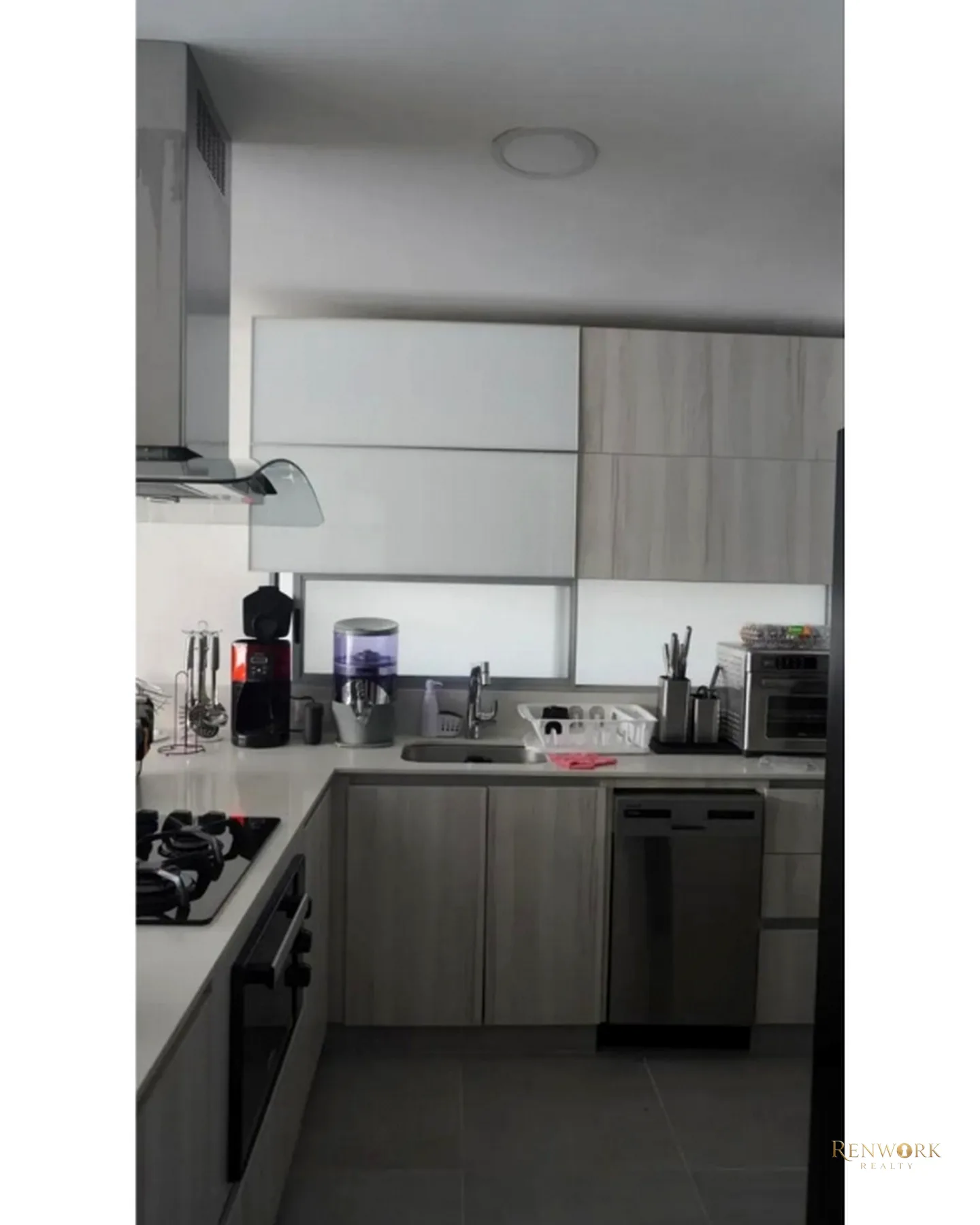 AMPLIO APARTAMENTO CIUDAD DEL RIO MEDELLIN · foto 1