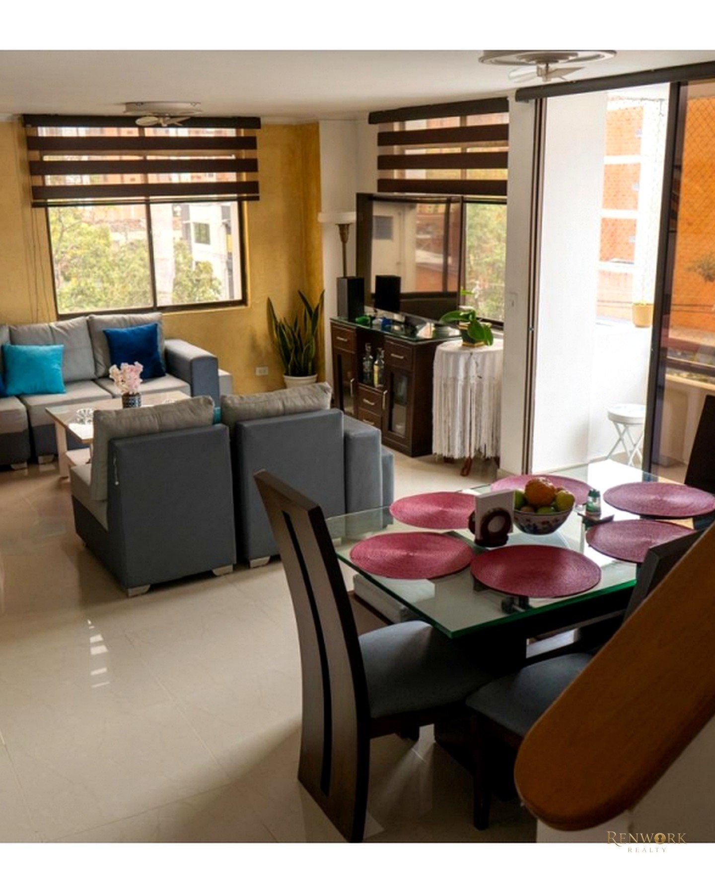 AMPLIO APARTAMENTO DÚPLEX A LA VENTA EN LAURELES · foto 2