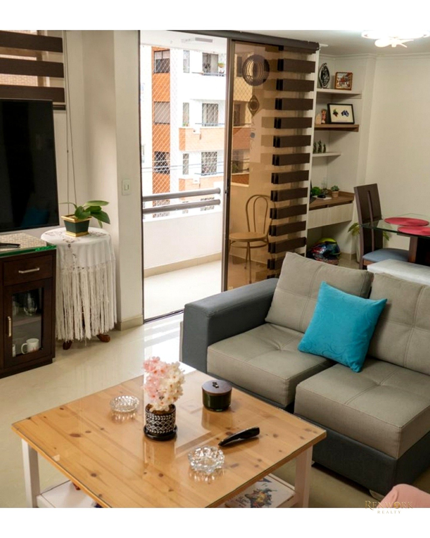 AMPLIO APARTAMENTO DÚPLEX A LA VENTA EN LAURELES · foto 4