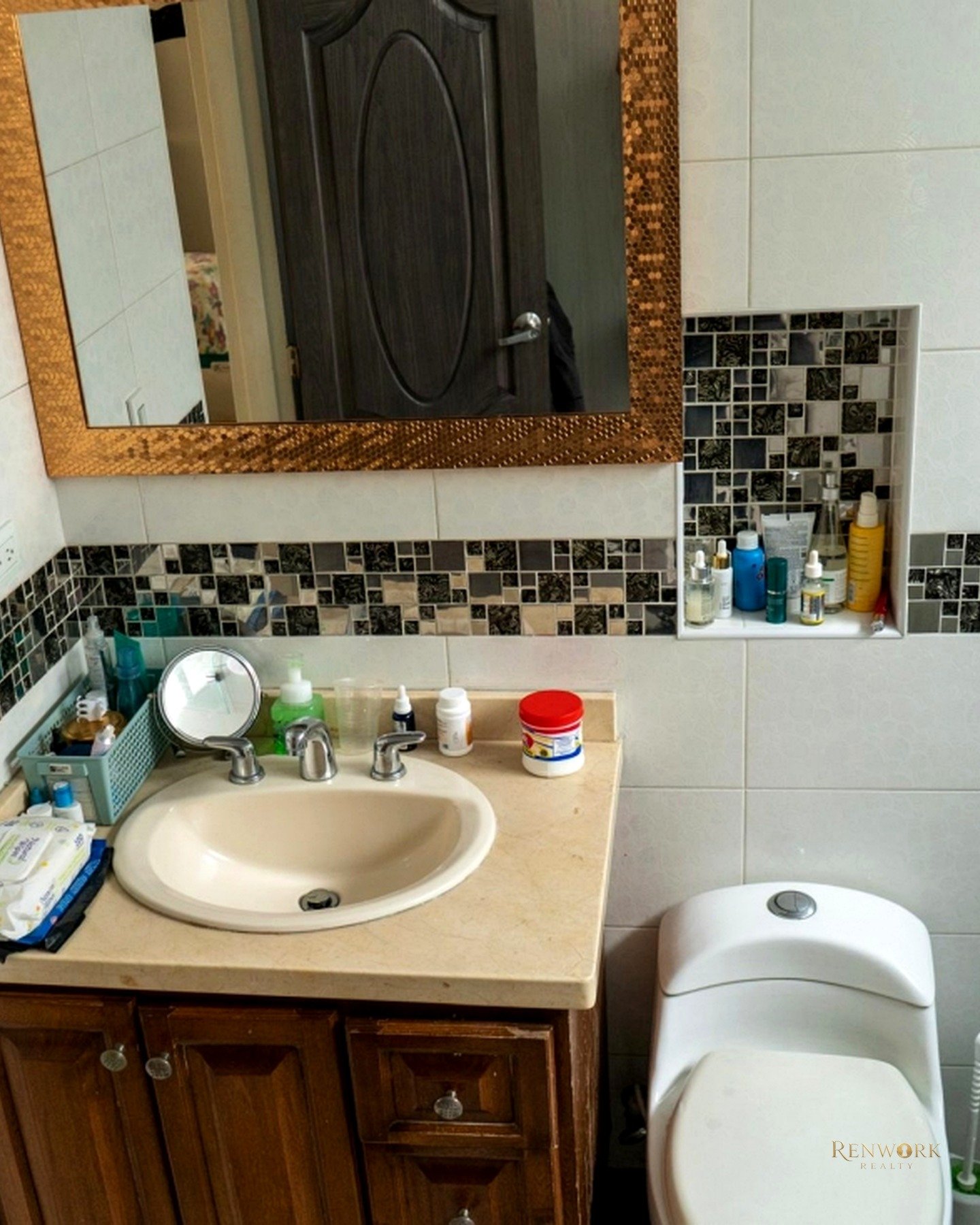 AMPLIO APARTAMENTO DÚPLEX A LA VENTA EN LAURELES · foto 21