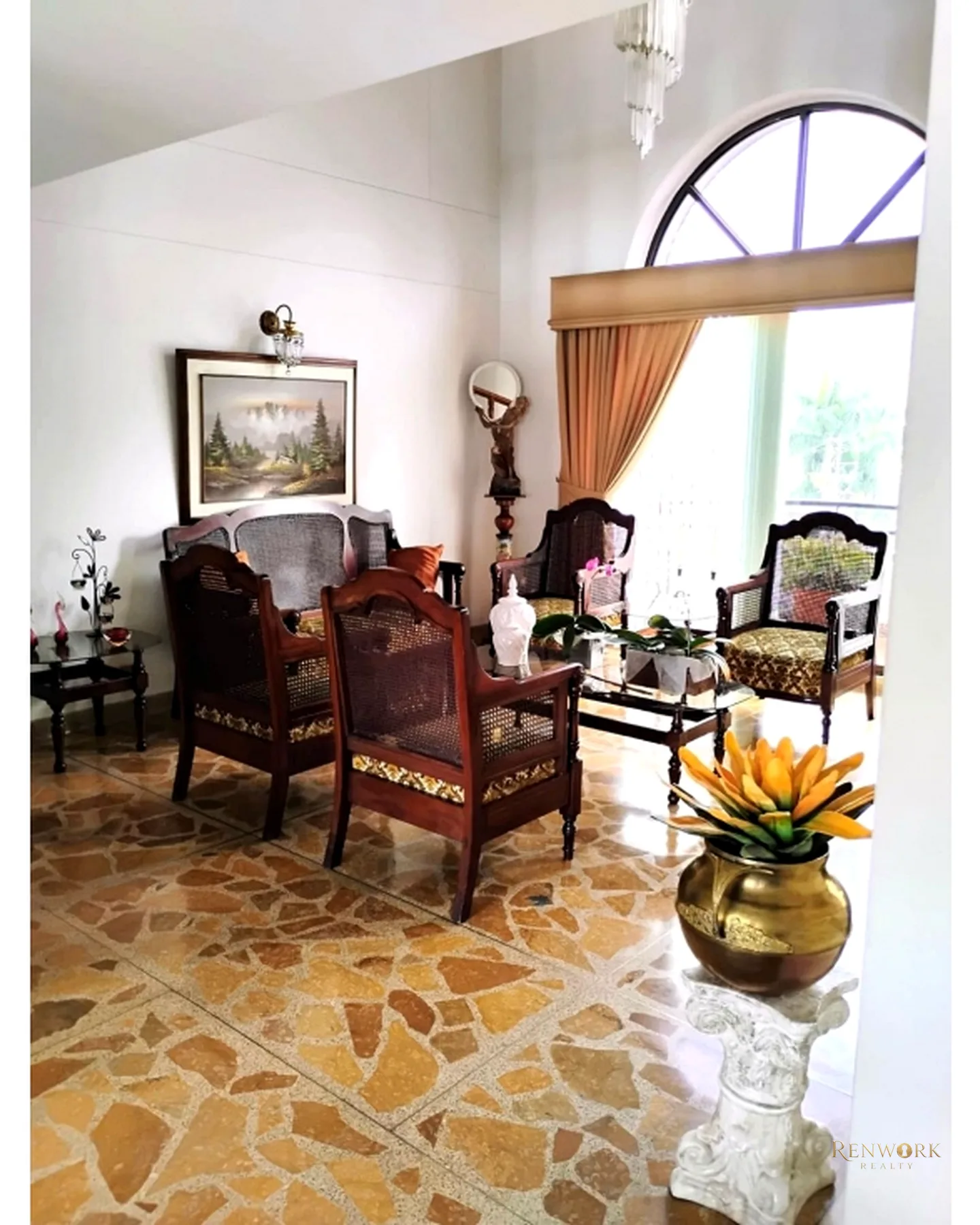 AMPLIO APARTAMENTO DUPLEX EN LAURELES · foto 4