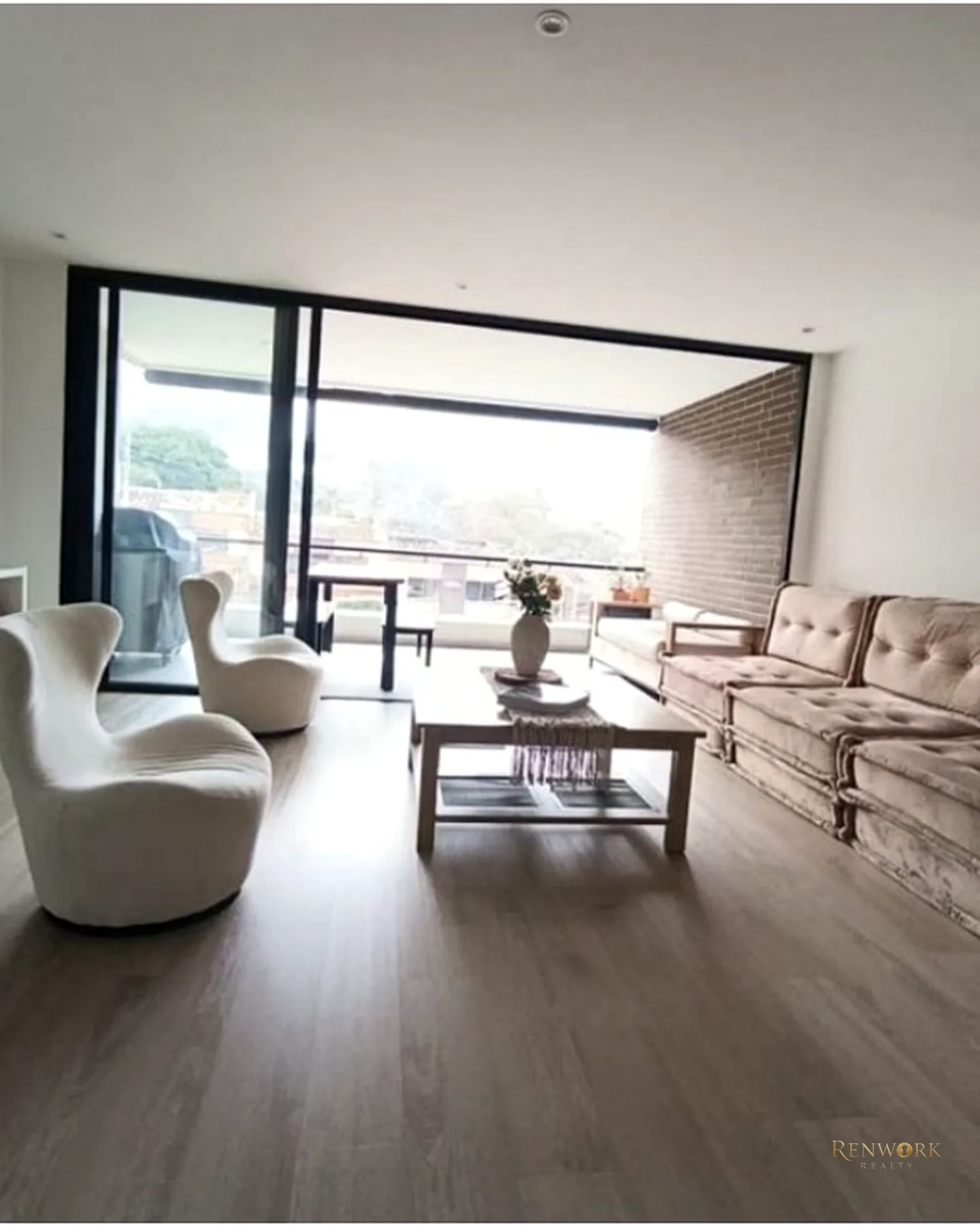 AMPLIO APARTAMENTO EN ENVIGADO SECTOR CUMBRES LINDA UNIDAD · foto 4