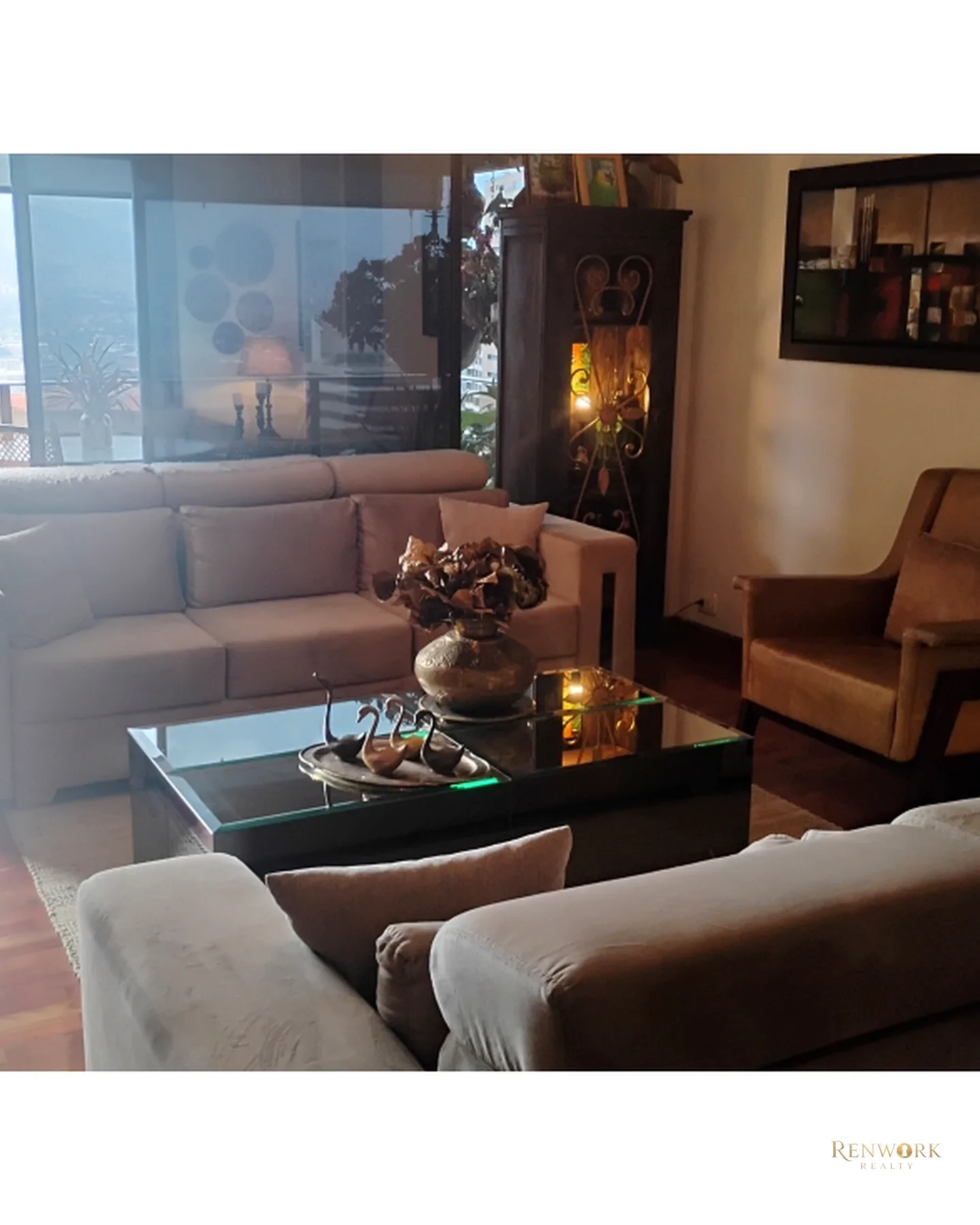 AMPLIO APARTAMENTO EN VENTA CASTROPOL EL POBLADO · foto 1