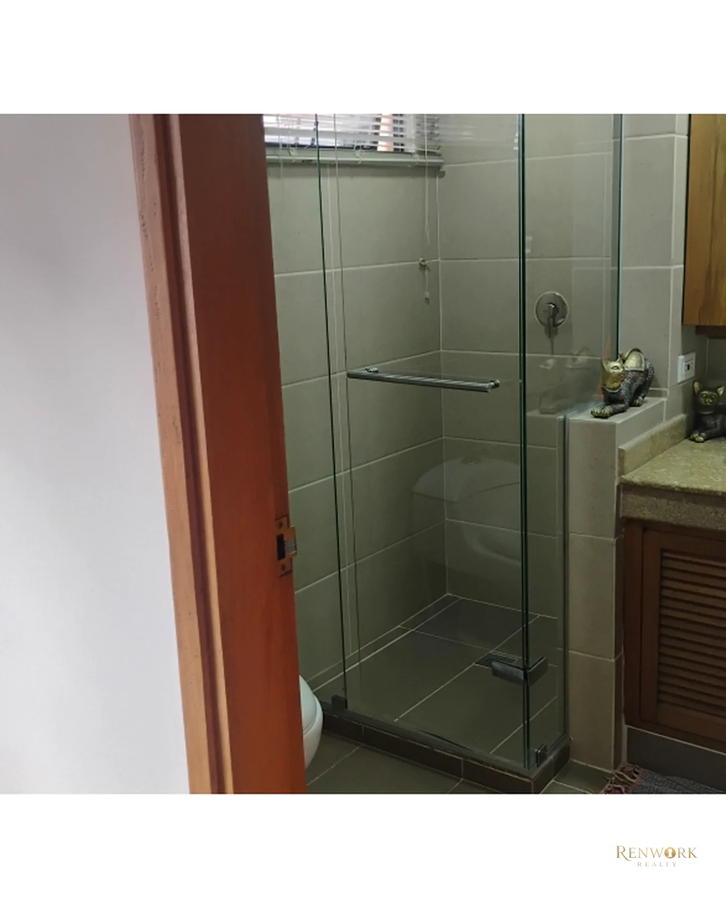 AMPLIO APARTAMENTO EN VENTA CASTROPOL EL POBLADO · foto 5