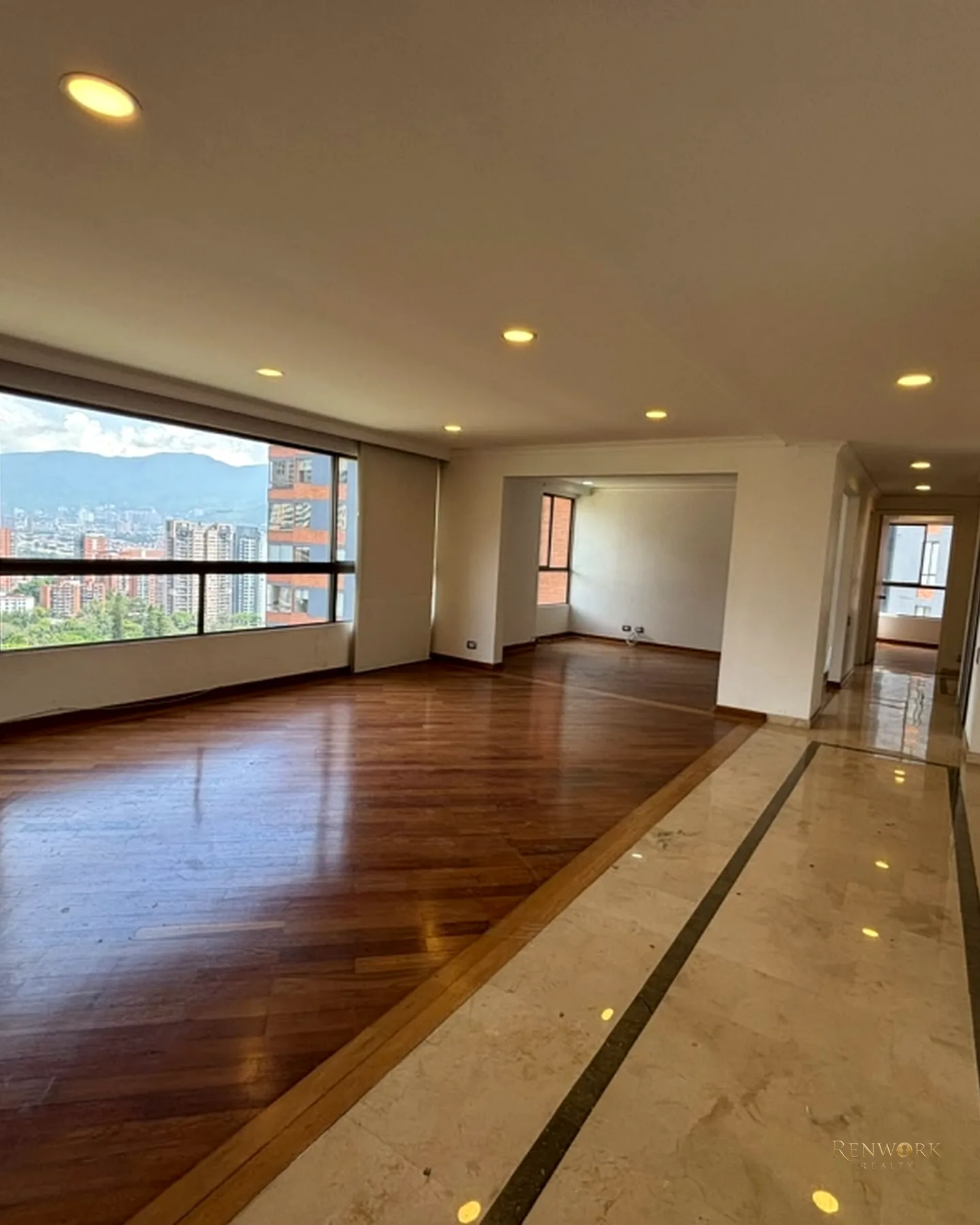 AMPLIO APARTAMENTO EN VENTA - POBLADO BALSOS · foto 1