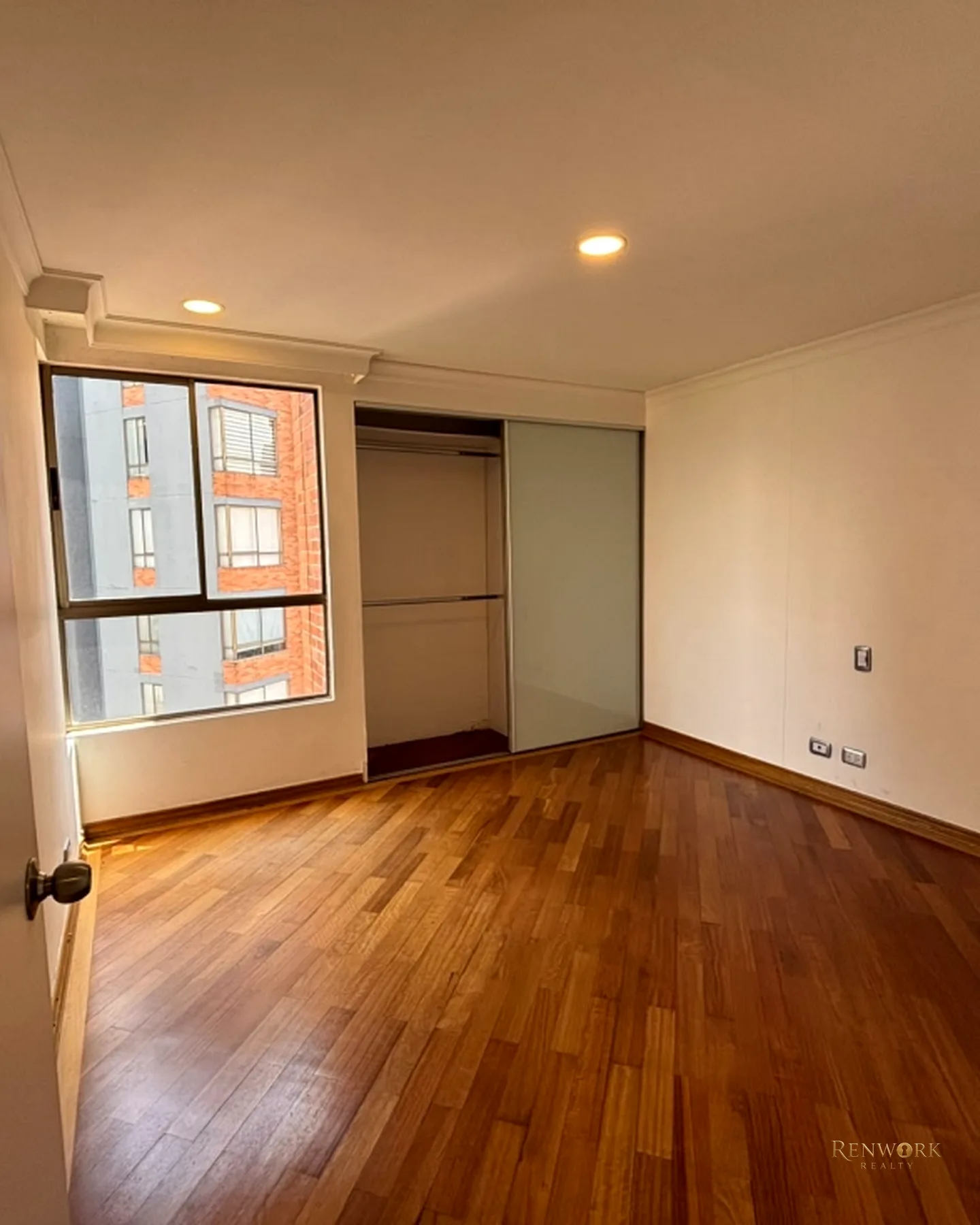 AMPLIO APARTAMENTO EN VENTA - POBLADO BALSOS · foto 12
