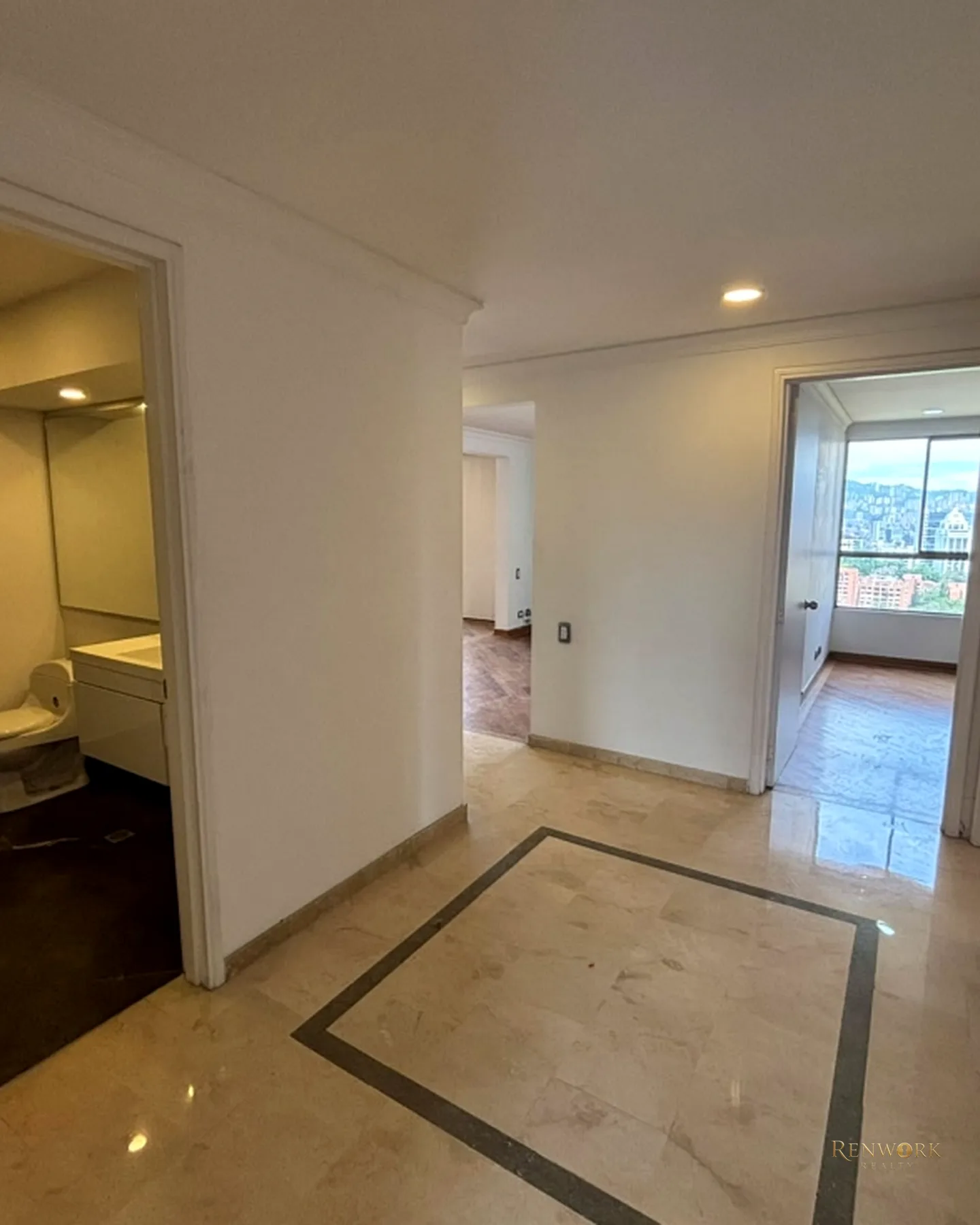 AMPLIO APARTAMENTO EN VENTA - POBLADO BALSOS · foto 8