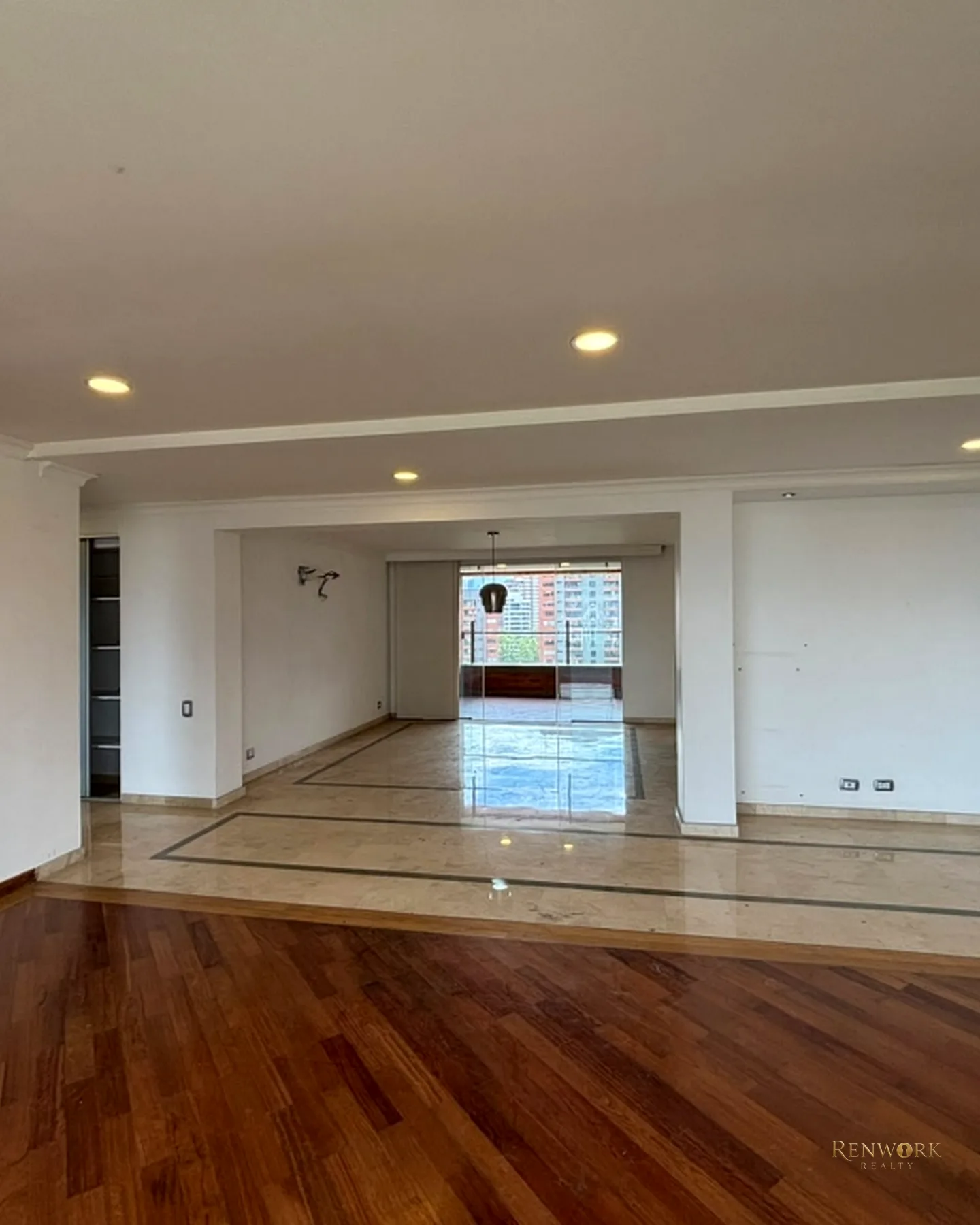 AMPLIO APARTAMENTO EN VENTA - POBLADO BALSOS · foto 17