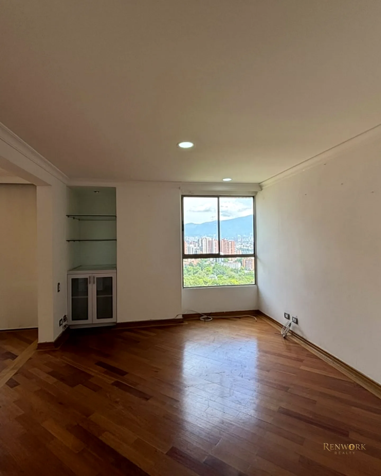 AMPLIO APARTAMENTO EN VENTA - POBLADO BALSOS · foto 15