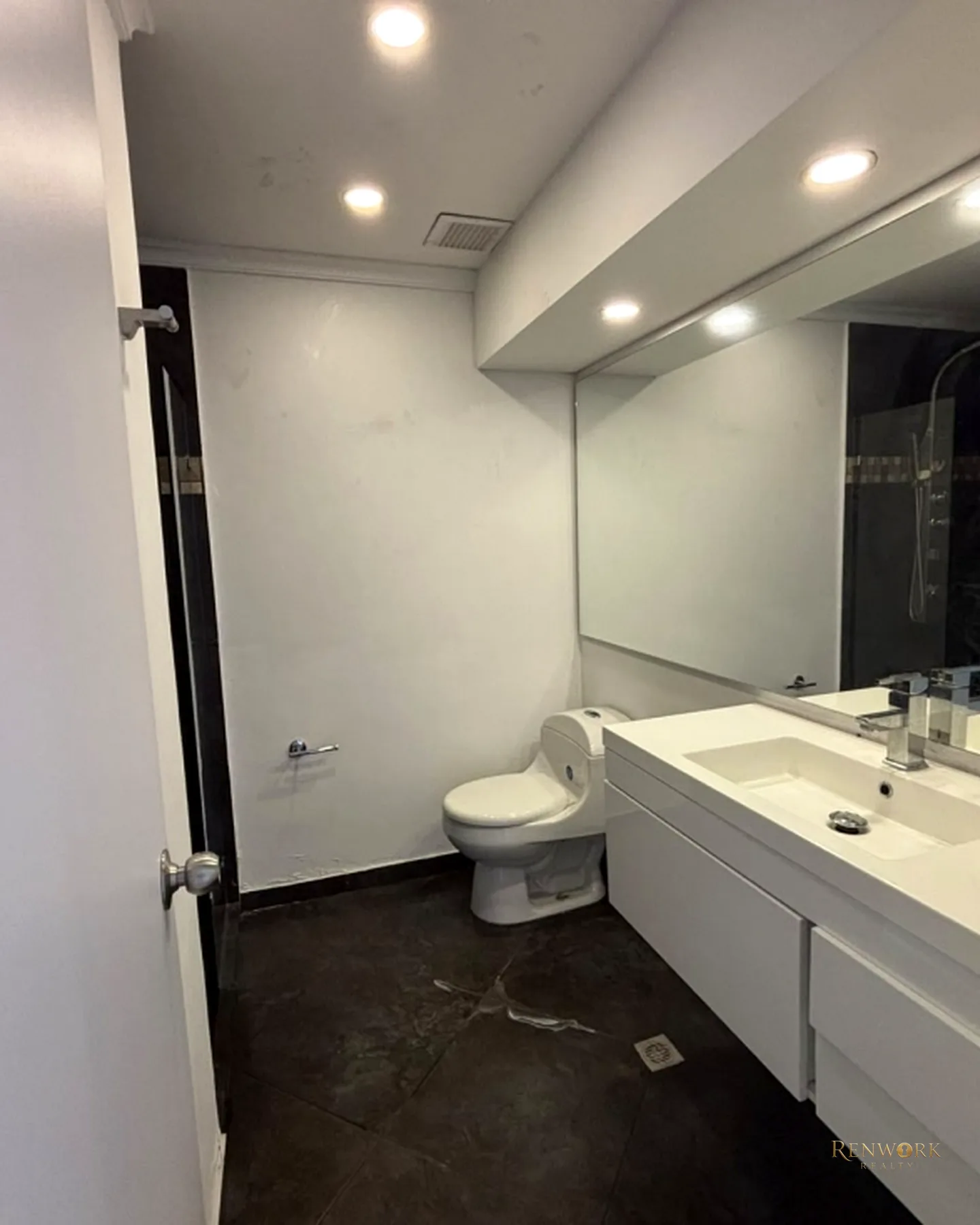 AMPLIO APARTAMENTO EN VENTA - POBLADO BALSOS · foto 20
