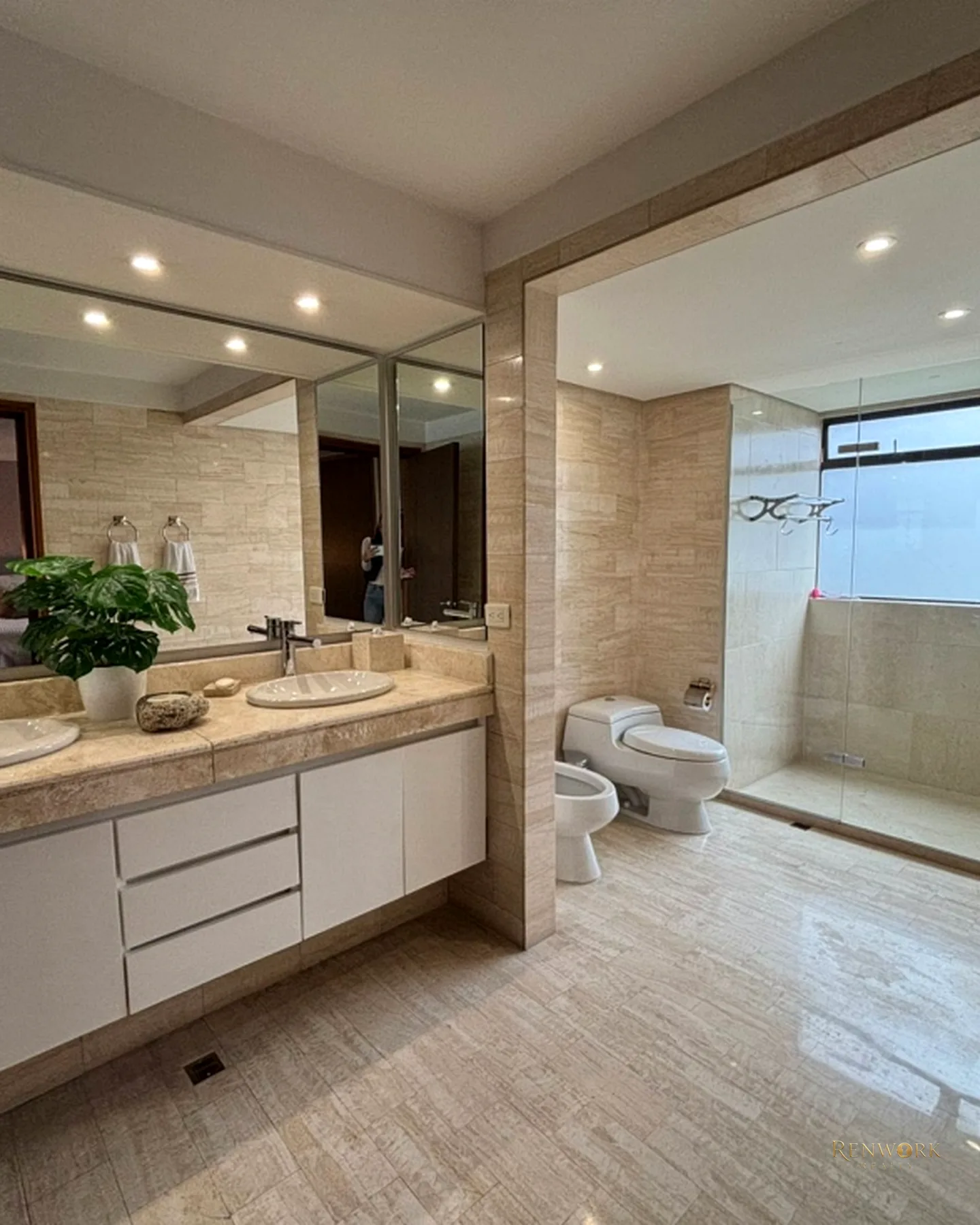 AMPLIO APARTAMENTO PARA VENTA EN EL SECTOR DE CASTROPOL, MEDELLIN · foto 23
