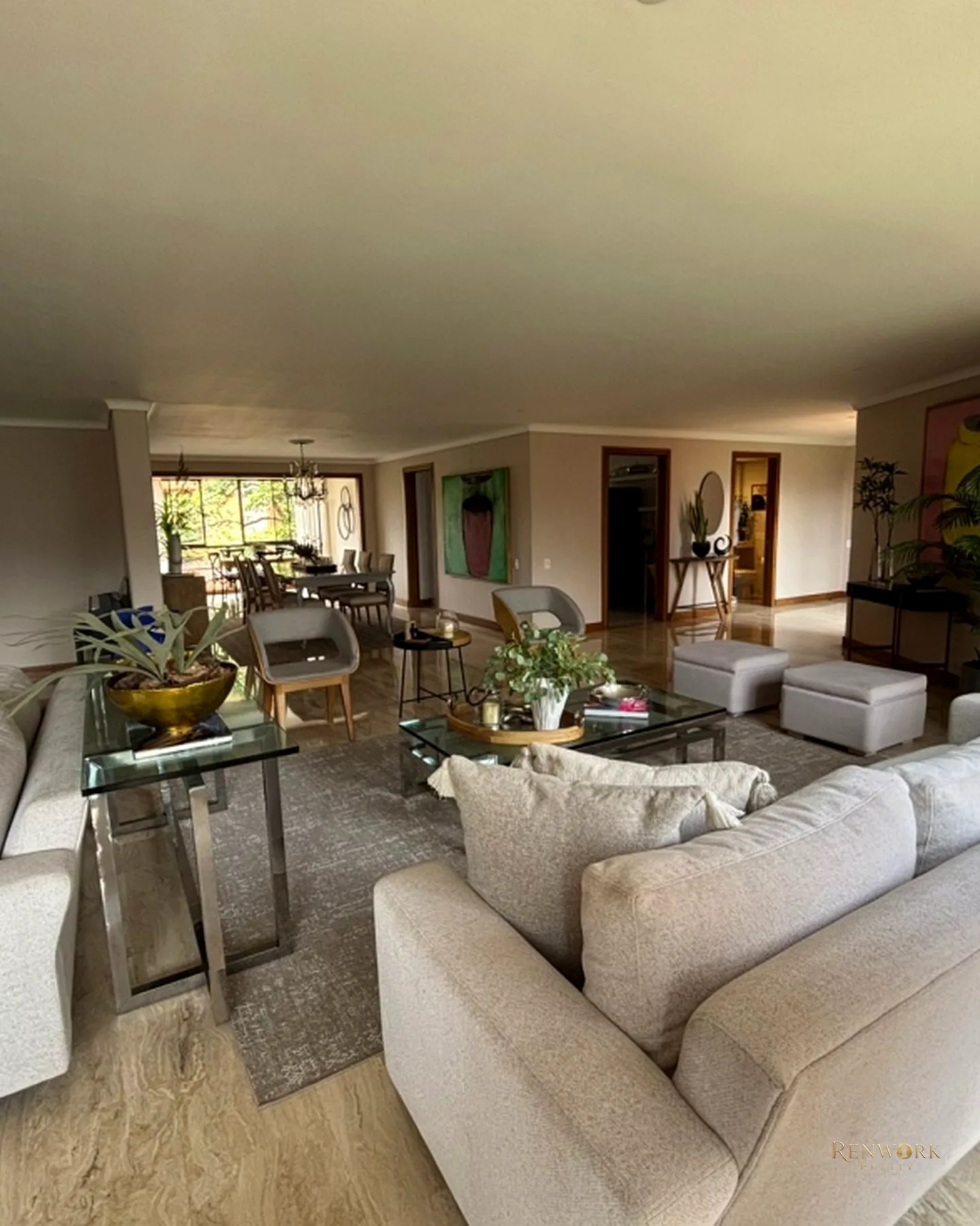 AMPLIO APARTAMENTO PARA VENTA EN EL SECTOR DE CASTROPOL, MEDELLIN · foto 2