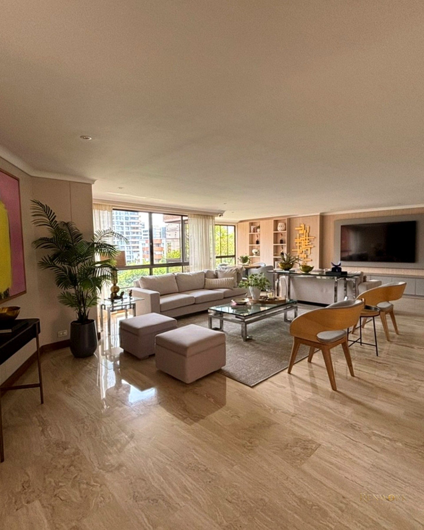 Vista de AMPLIO APARTAMENTO PARA VENTA EN EL SECTOR DE CASTROPOL, MEDELLIN