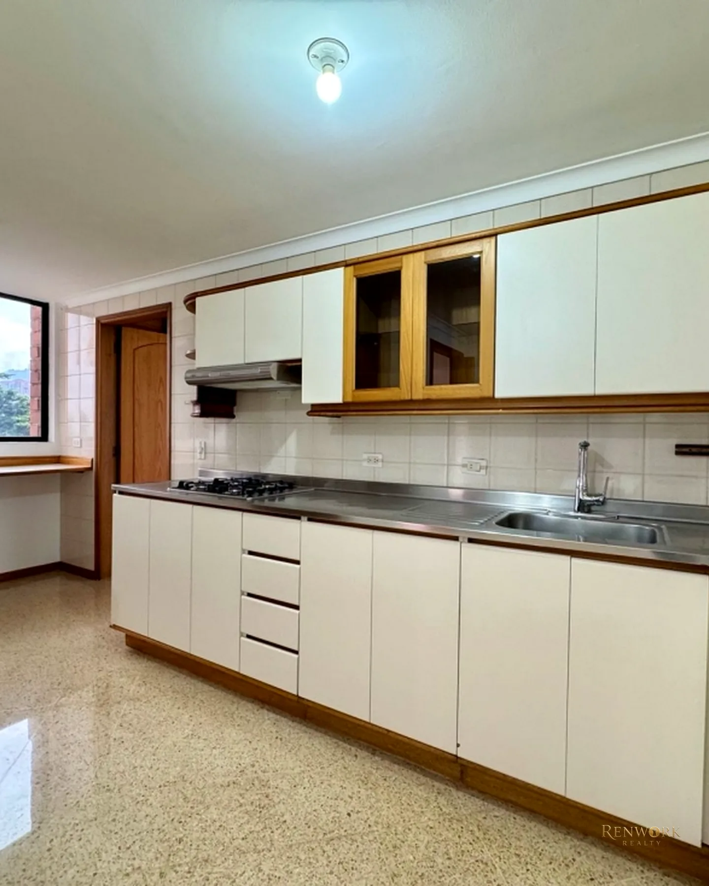 AMPLIO APARTAMENTO TRES ALCOBAS EN LA LOMA DEL CAMPESTRE · foto 6
