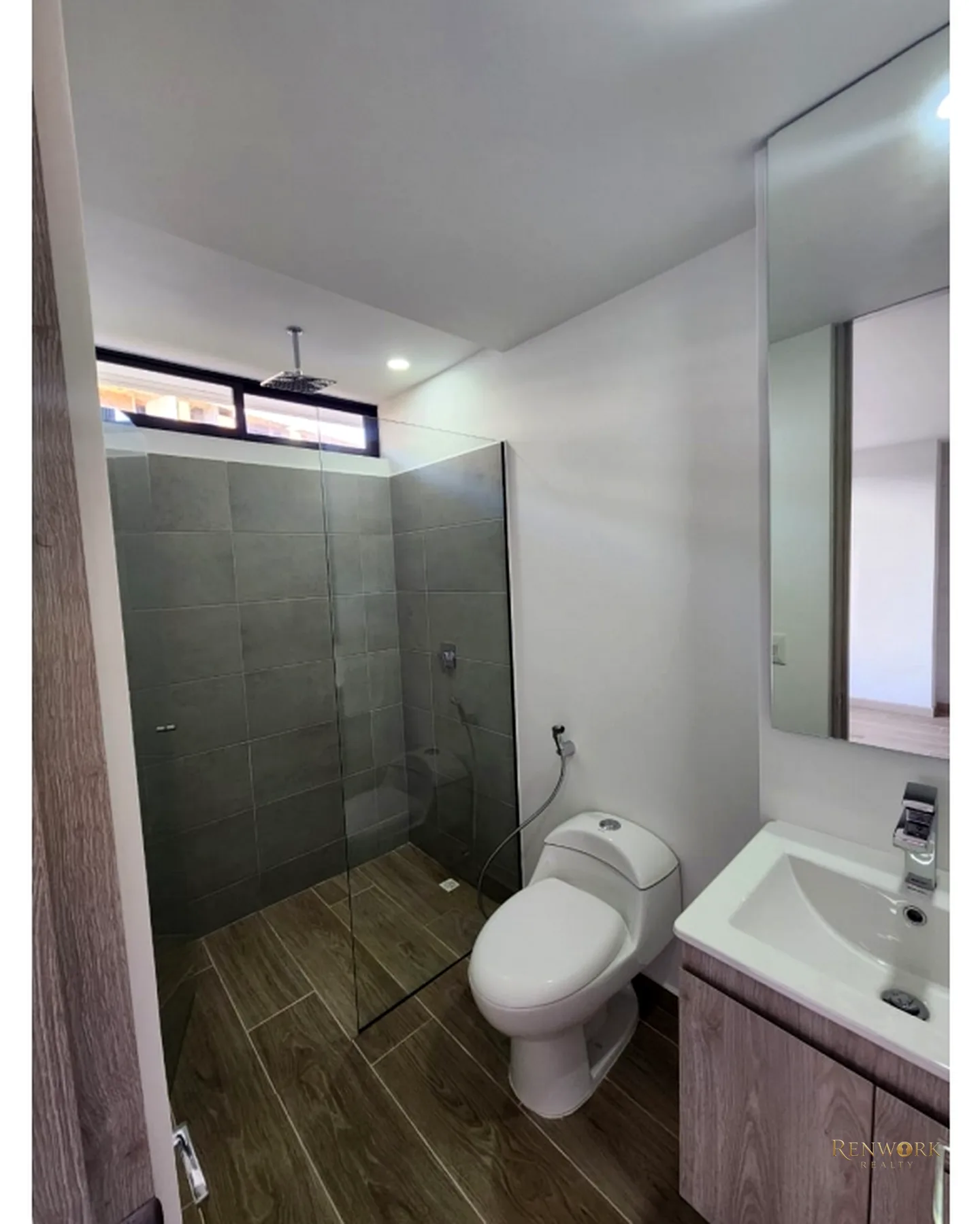 AMPLIO Y HERMOSO APTO EN VENTA EN EL RETIRO · foto 15