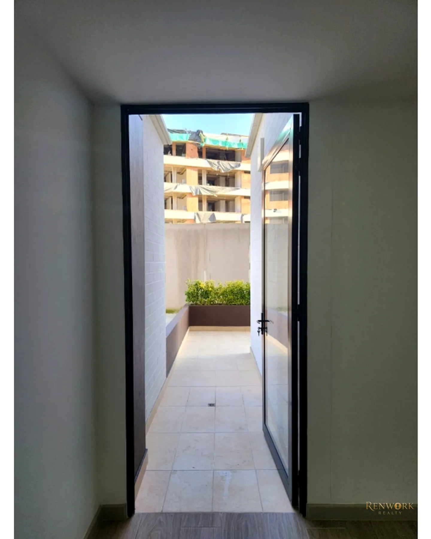 AMPLIO Y HERMOSO APTO EN VENTA EN EL RETIRO · foto 17