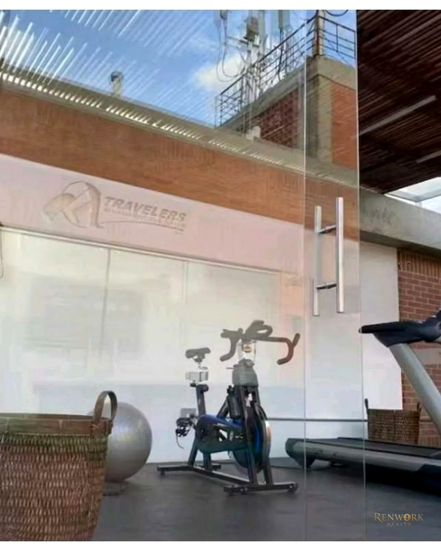 APARTAESTUDIO EN VENTA EL POBLADO PARA AIRBNB · foto 21