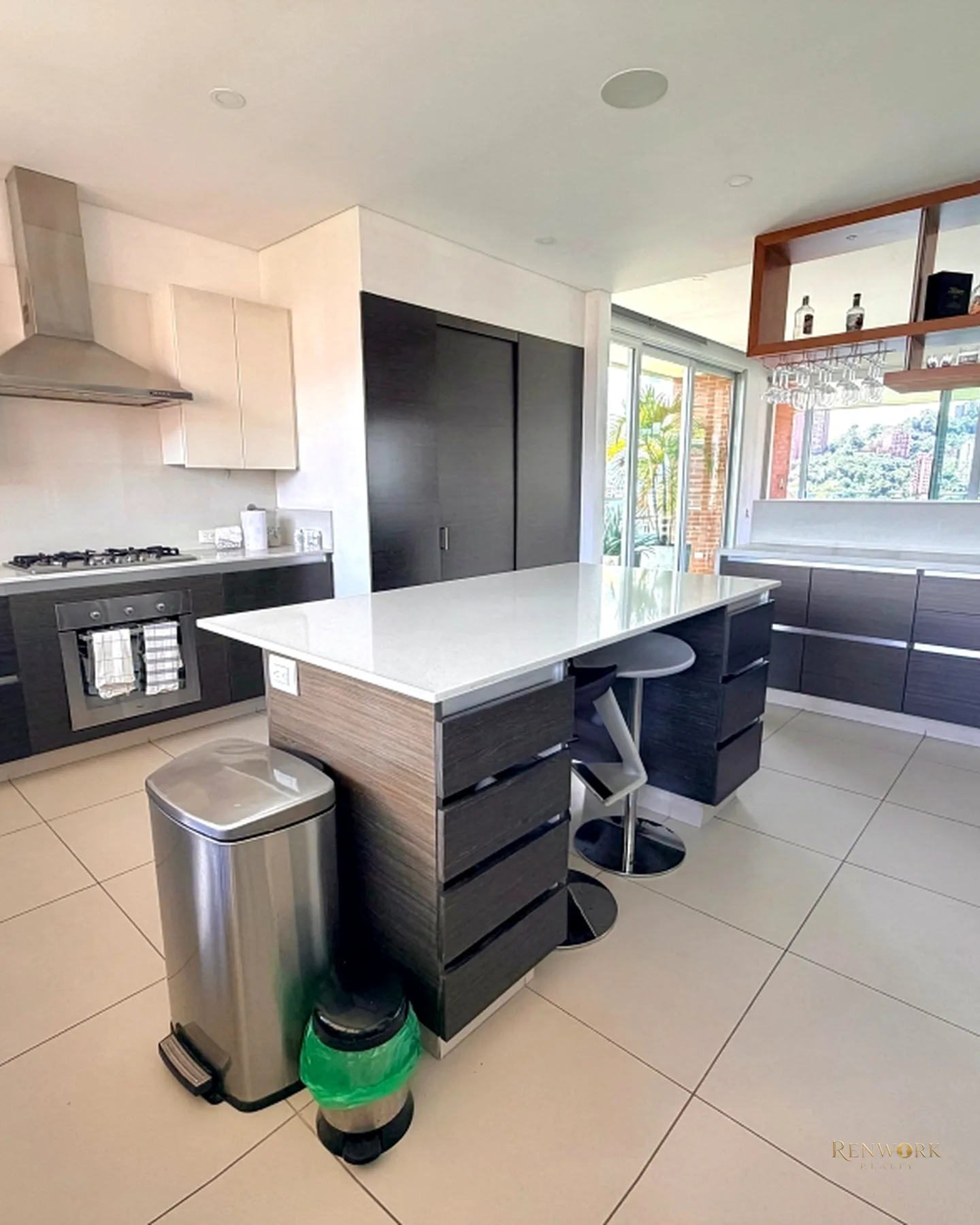 APARTAMENTO AMOBLADO PARA VENTA SECTOR LA CONCHA, EL POBLADO · foto 12