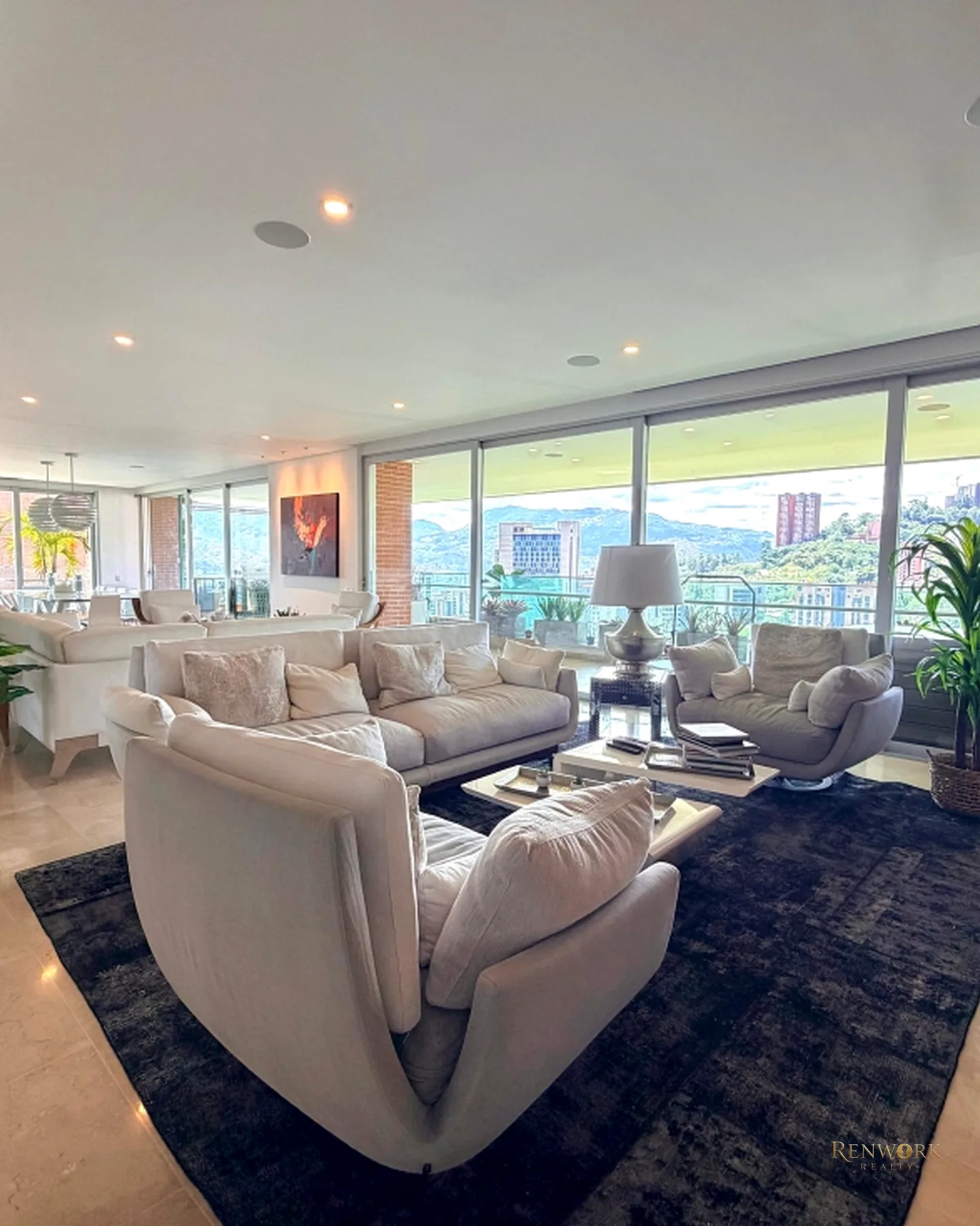 APARTAMENTO AMOBLADO PARA VENTA SECTOR LA CONCHA, EL POBLADO · foto 1