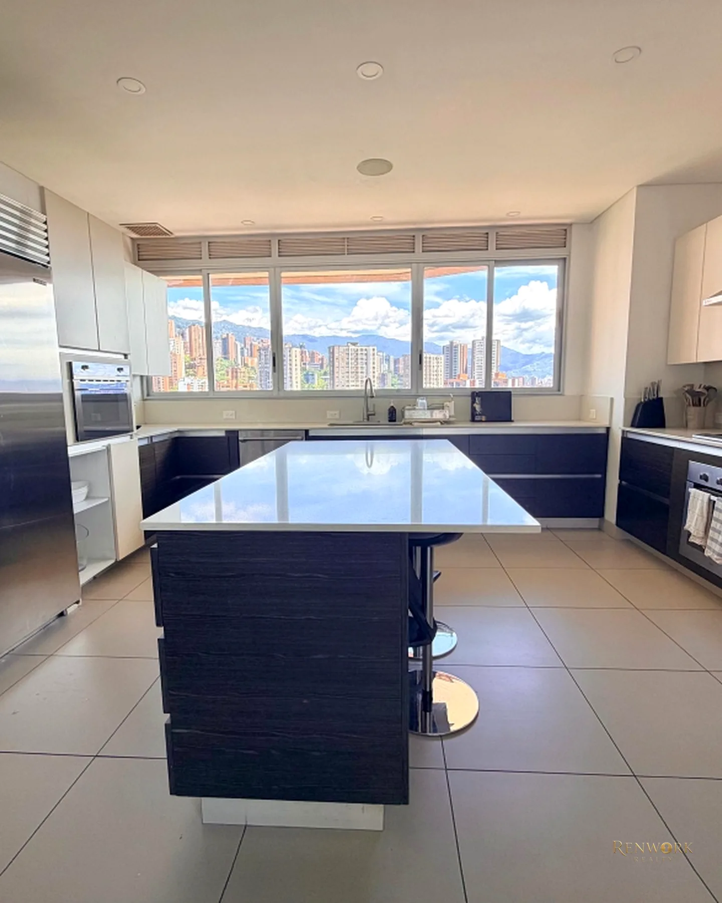 APARTAMENTO AMOBLADO PARA VENTA SECTOR LA CONCHA, EL POBLADO · foto 7