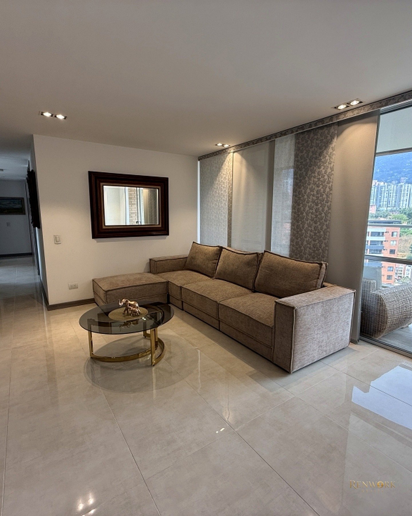 APARTAMENTO AMOBLADO, PONTEVEDRA ENVIGADO, SECTOR PLANO 📌🏬📍🌿 · foto 4