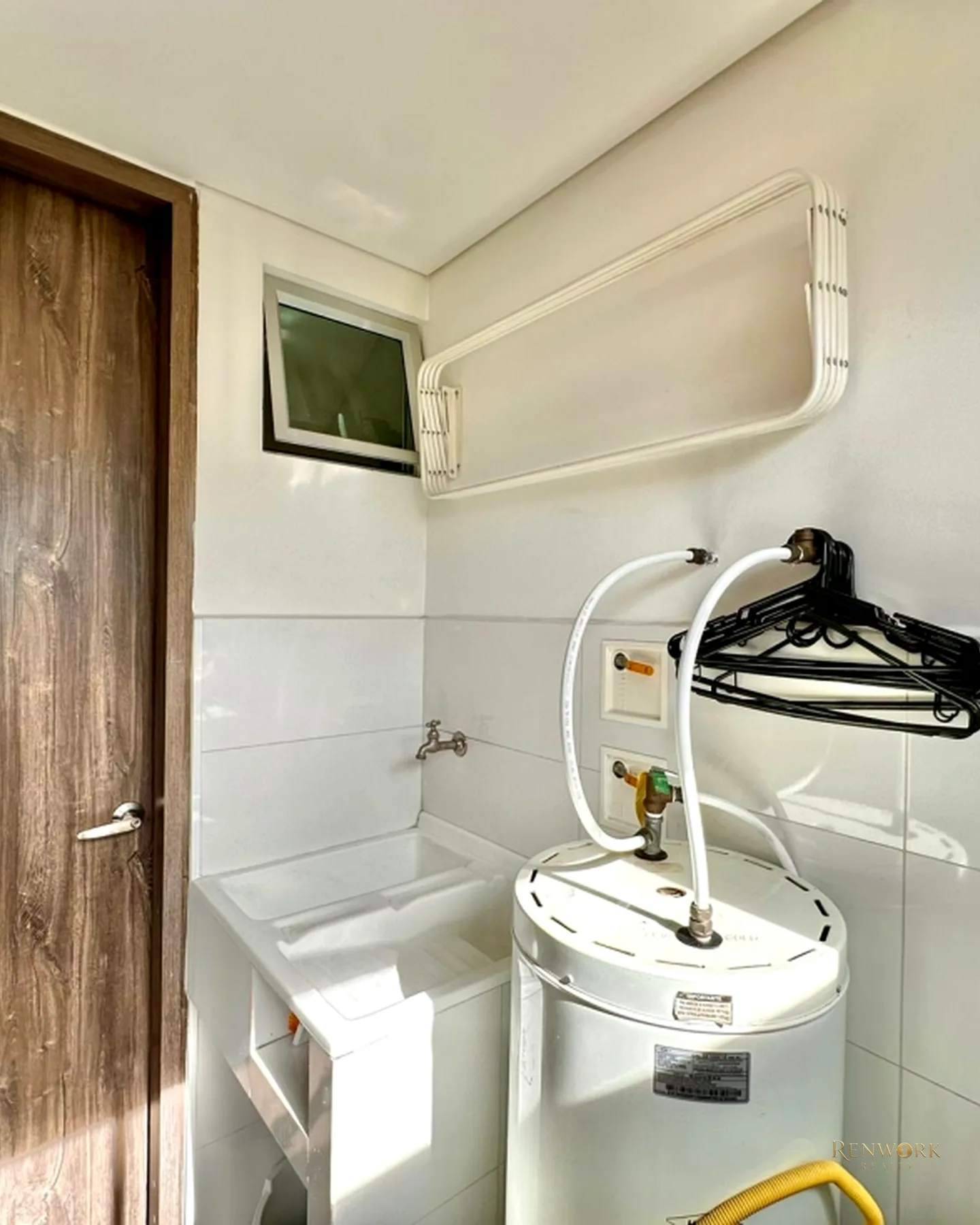 APARTAMENTO AMOBLADO POR MILLA DE ORO Y LOS PARRA · foto 15
