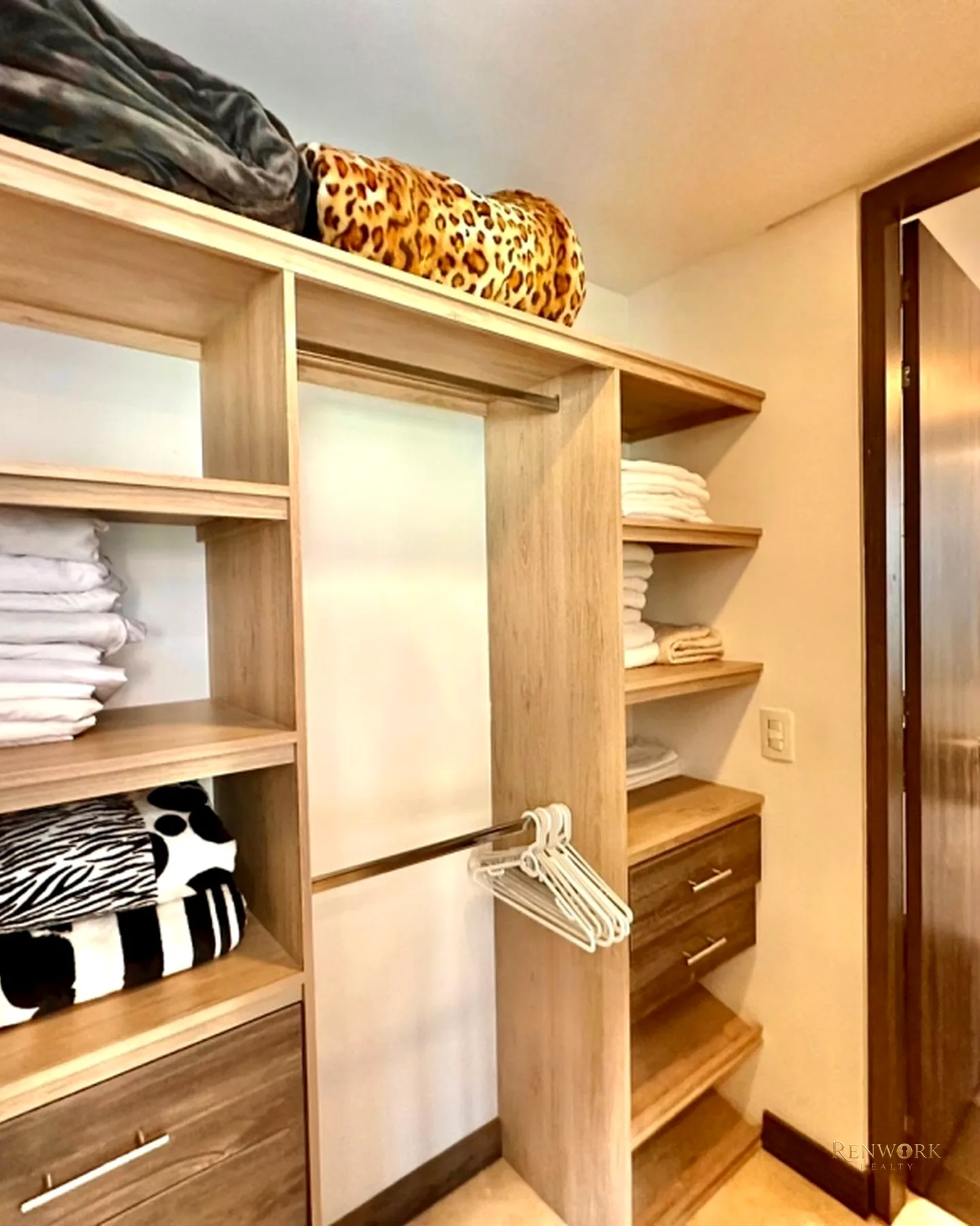 APARTAMENTO AMOBLADO POR MILLA DE ORO Y LOS PARRA · foto 16