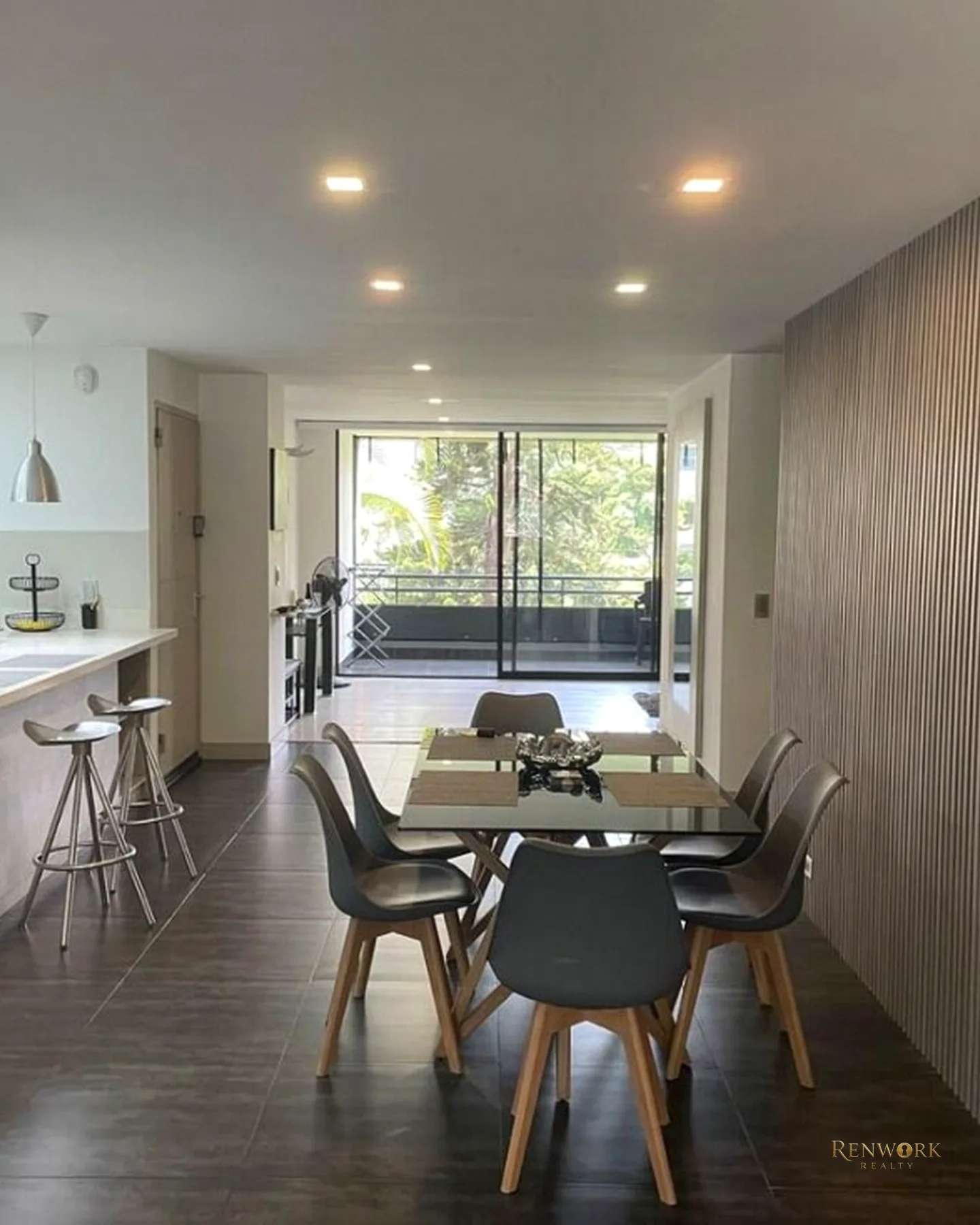 APARTAMENTO AMOBLADO VENTA EL POBLADO LOS PARRA REMODELADO✨ · foto 3