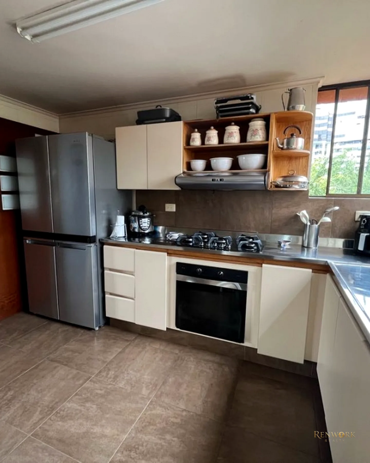 APARTAMENTO ÁREA 185MT2/ POBLADO/BALSOS/3 ALCOBAS/U.COM · foto 8