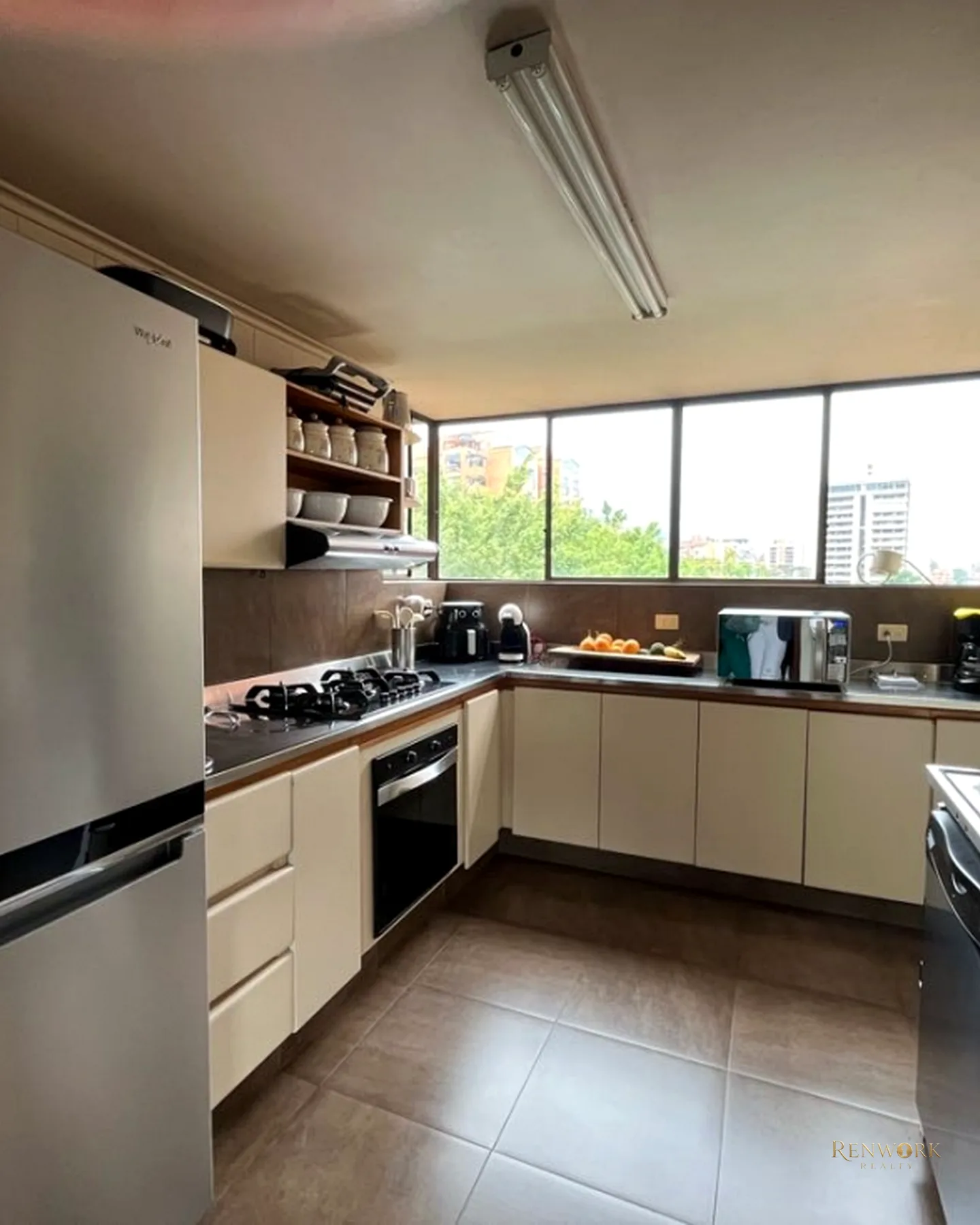 APARTAMENTO ÁREA 185MT2/ POBLADO/BALSOS/3 ALCOBAS/U.COM · foto 9