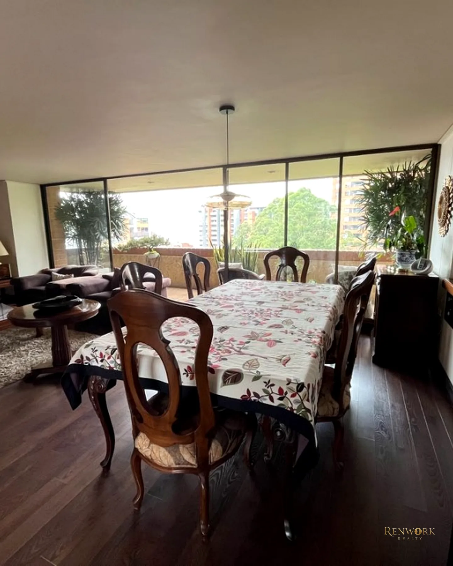 APARTAMENTO ÁREA 185MT2/ POBLADO/BALSOS/3 ALCOBAS/U.COM · foto 6