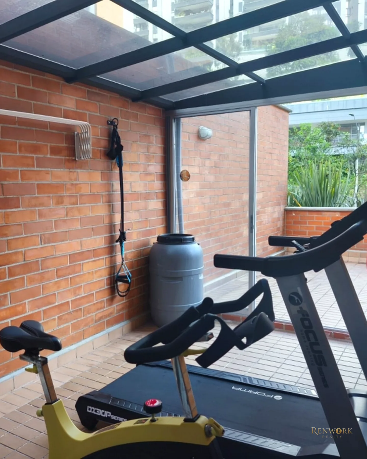 APARTAMENTO CON TERRAZA EN VENTA EN LOMA DE LAS BRUJAS · foto 18