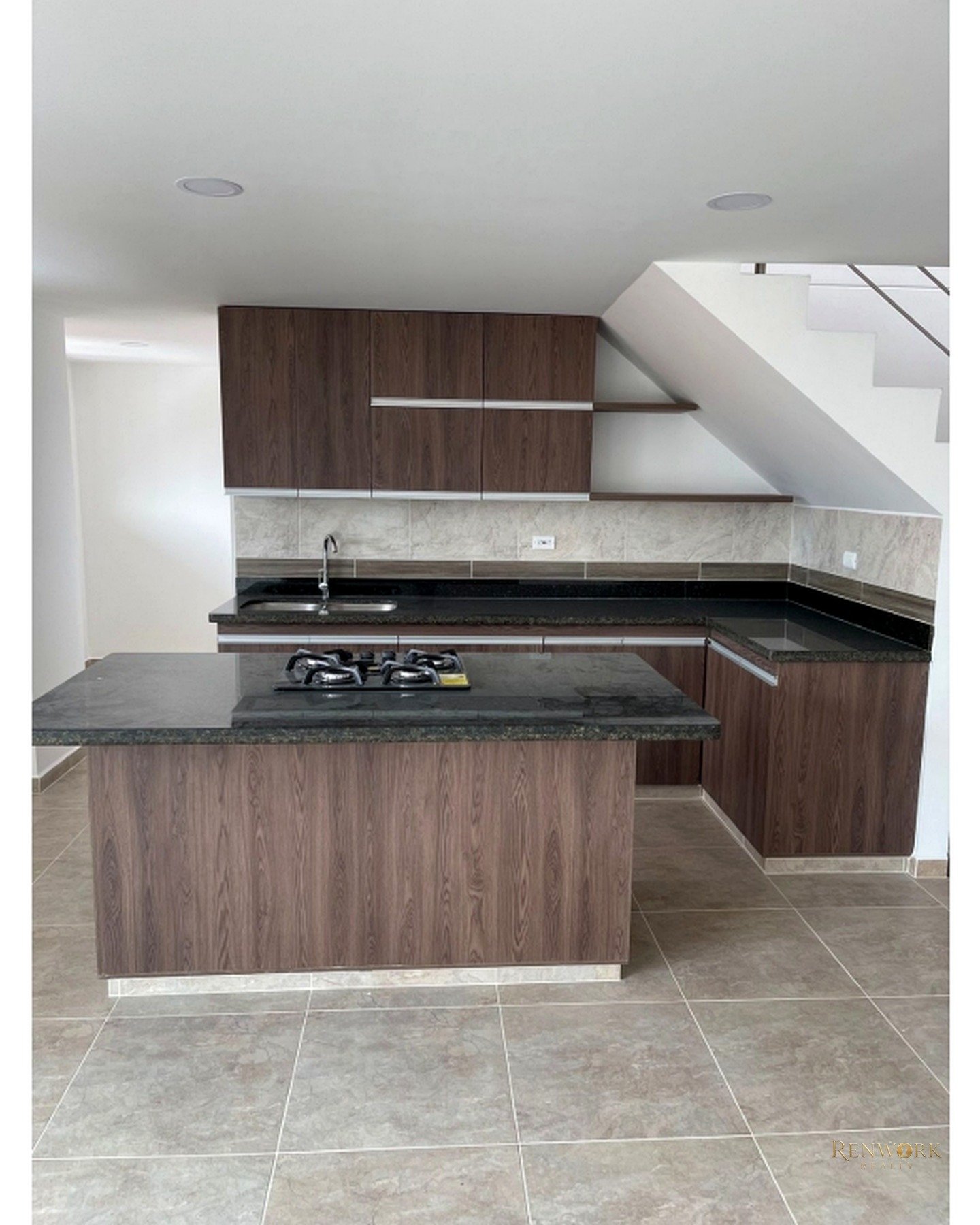 APARTAMENTO CON TERRAZA PRIVADA SECTOR LAURELES PARA LA VENTA · foto 4
