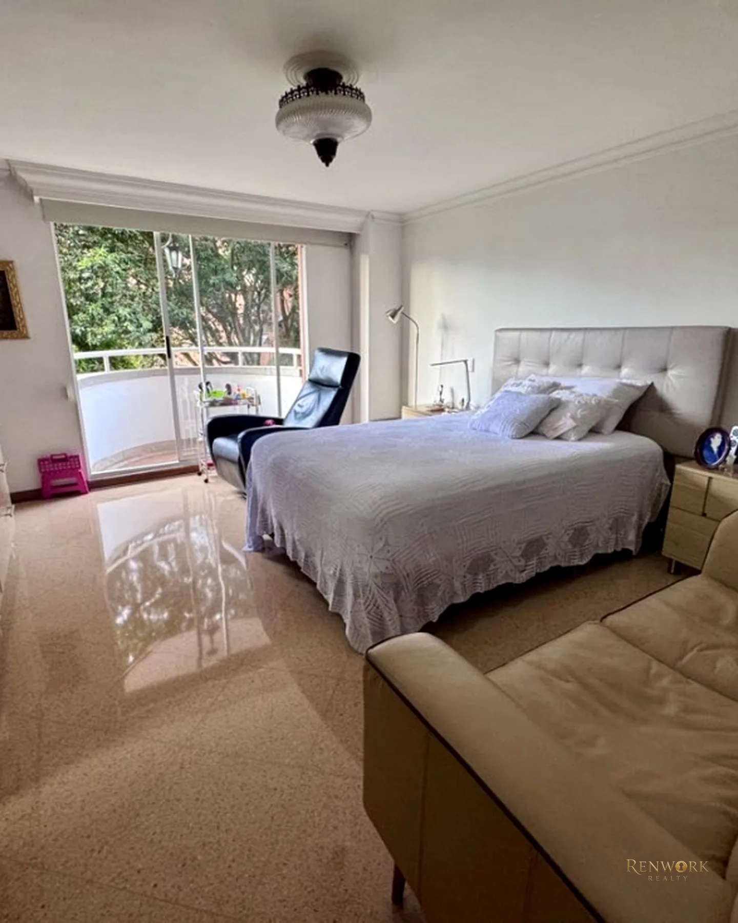 APARTAMENTO DE 141.5 MTS, SECTOR CASTROPOL · foto 5