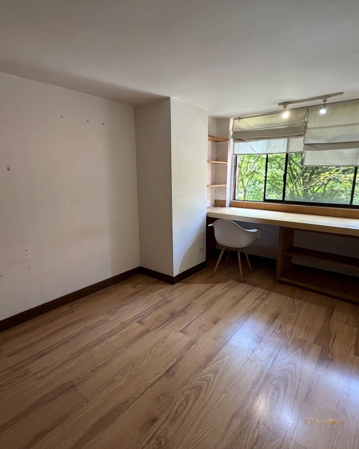APARTAMENTO DE 3 NIVELES CON GRAN POTENCIAL DE REFORMA EN EL POBLADO · foto 14