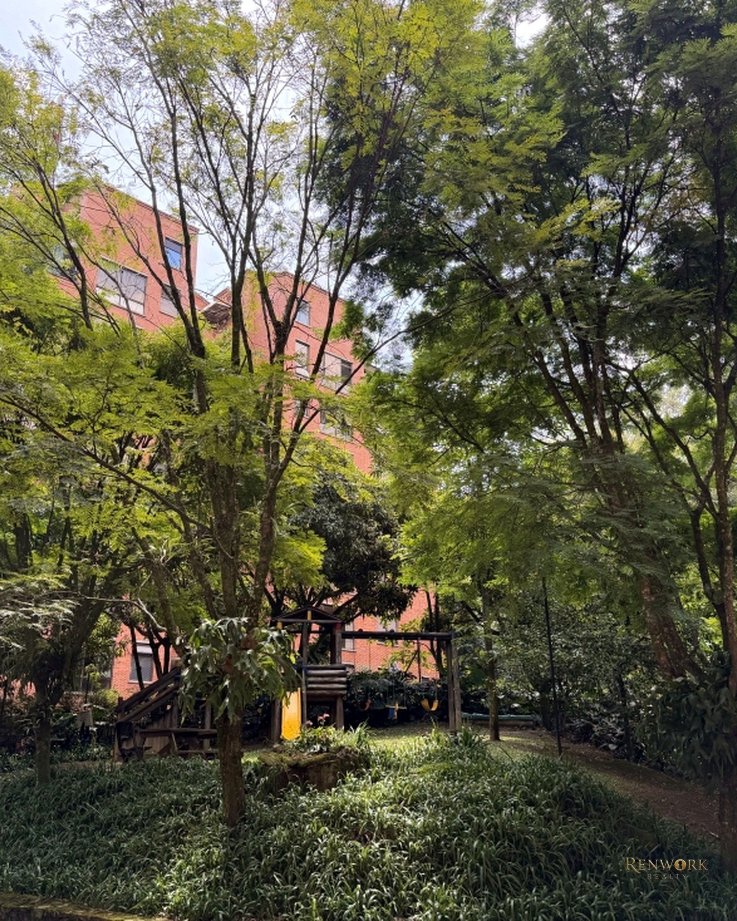 APARTAMENTO DE 3 NIVELES CON GRAN POTENCIAL DE REFORMA EN EL POBLADO · foto 19