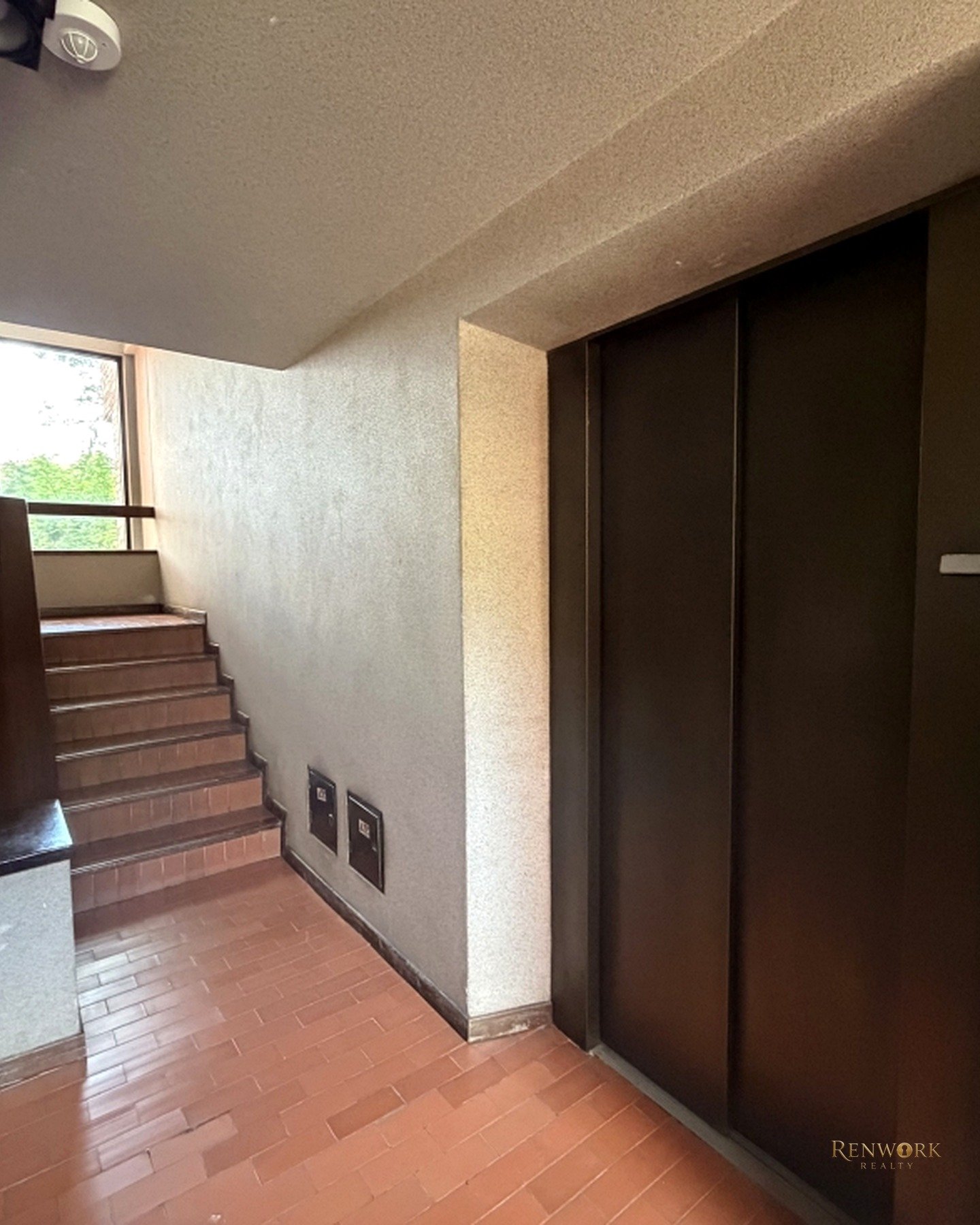 APARTAMENTO DE 3 NIVELES CON GRAN POTENCIAL DE REFORMA EN EL POBLADO · foto 22