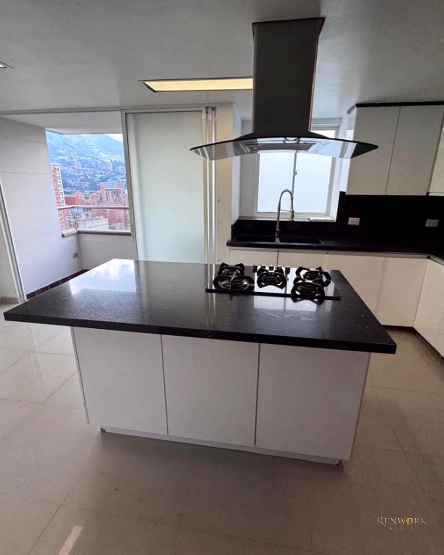 APARTAMENTO DE LUJO EN SABANETA · foto 5