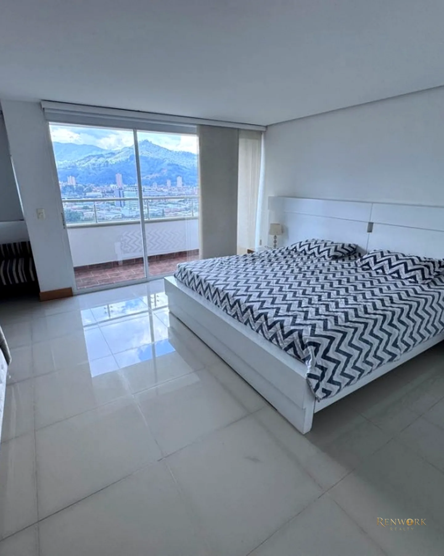 APARTAMENTO DE LUJO EN SABANETA · foto 10