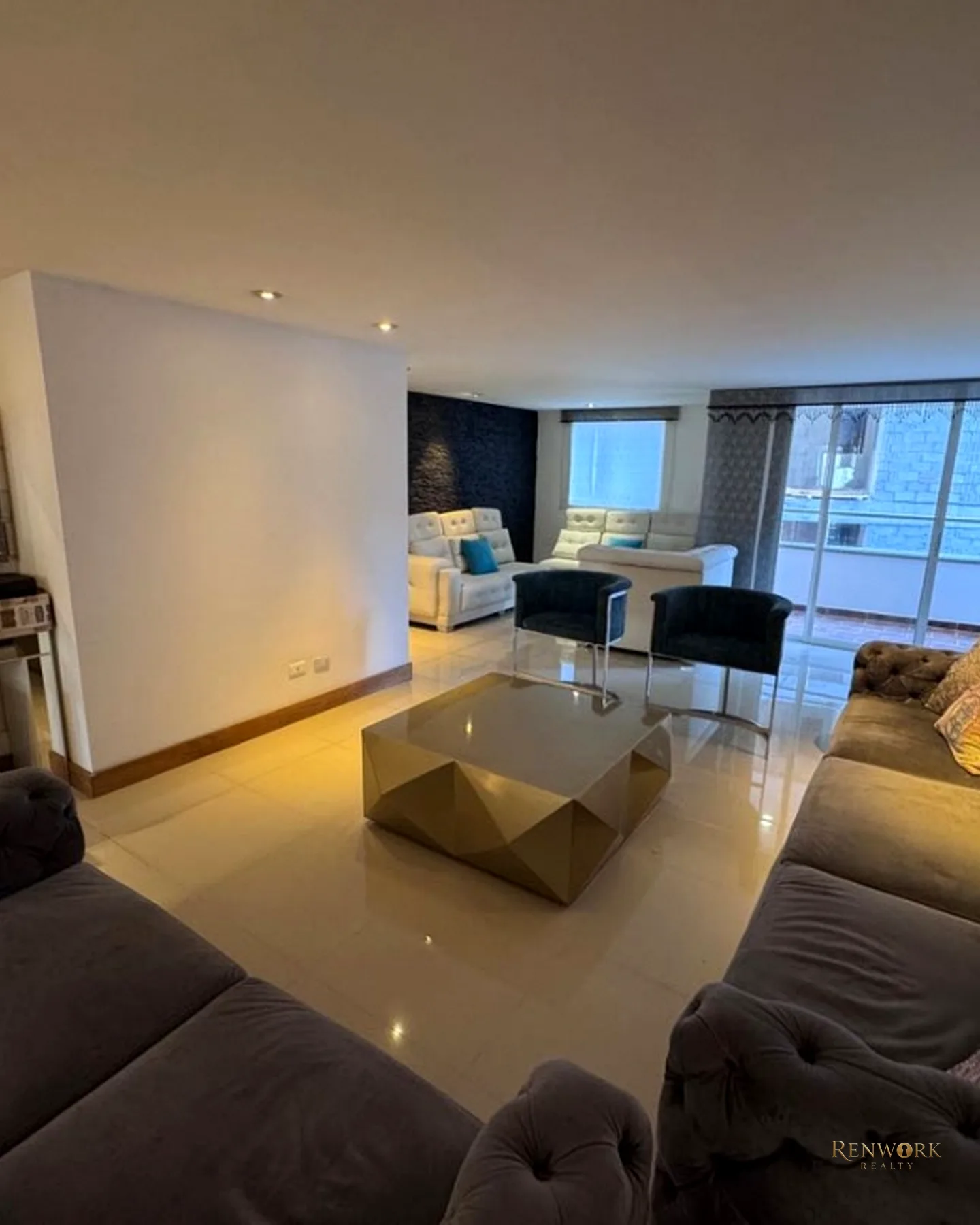 APARTAMENTO DE LUJO EN SABANETA · foto 2