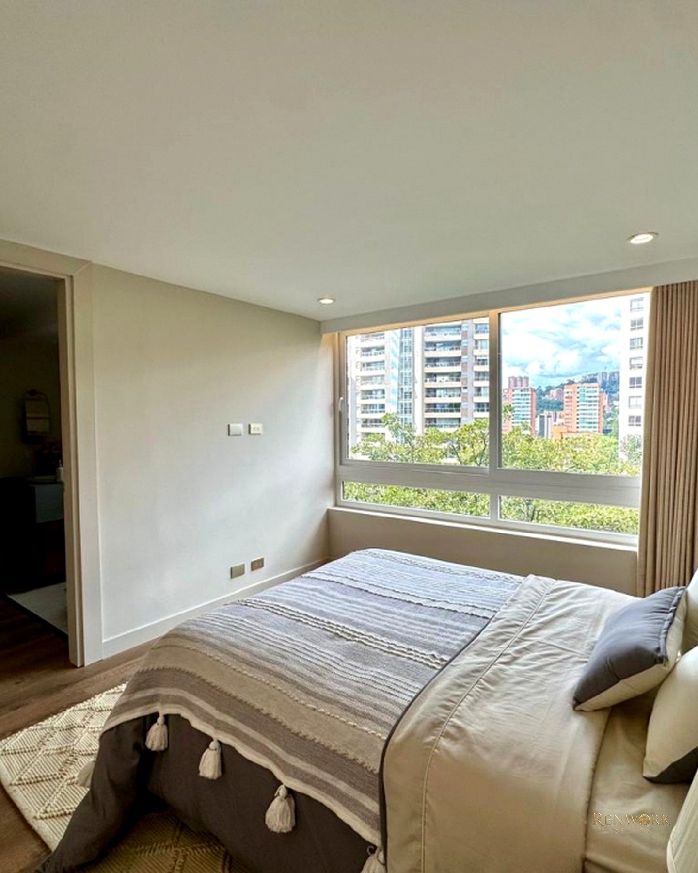 APARTAMENTO DE LUJO EN EL POBLADO PARA LA VENTA · foto 14